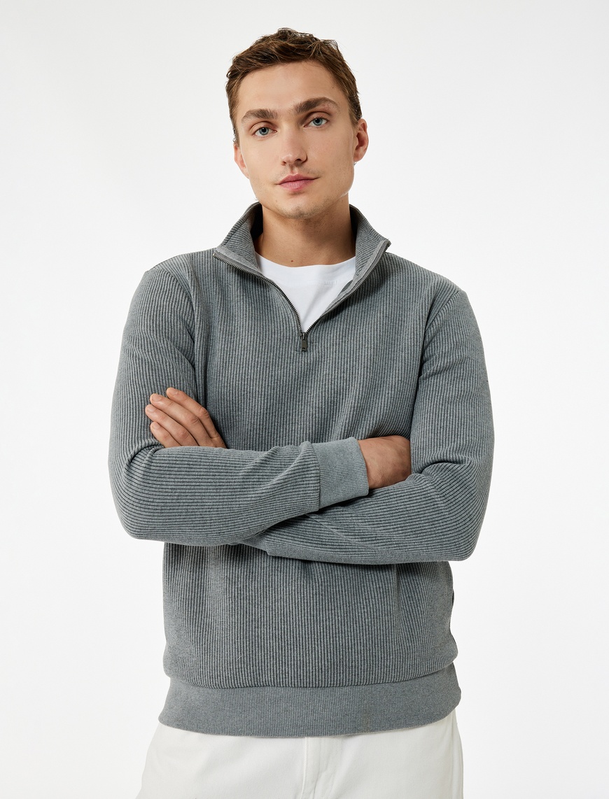   Dokulu Uzun Kollu Yarım Fermuarlı Sweatshirt