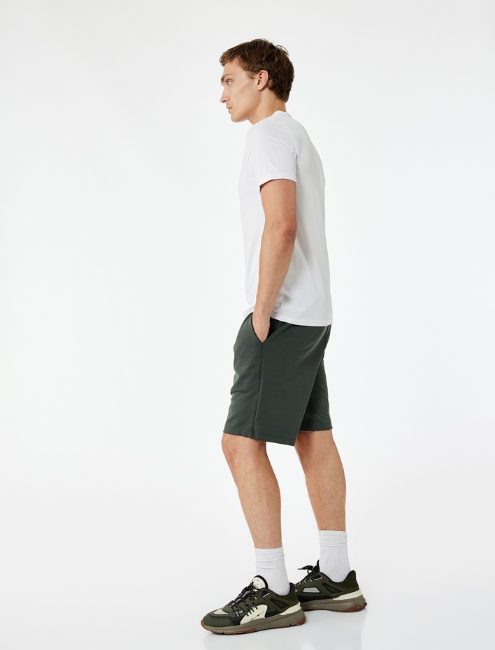  Pike Kumaş Cep Detaylı Bermuda Beli Bağcıklı Spor Şort