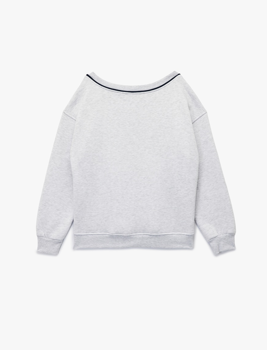   Uzun Kollu V Yaka Biyeli Nakışlı Oversize Sweatshirt