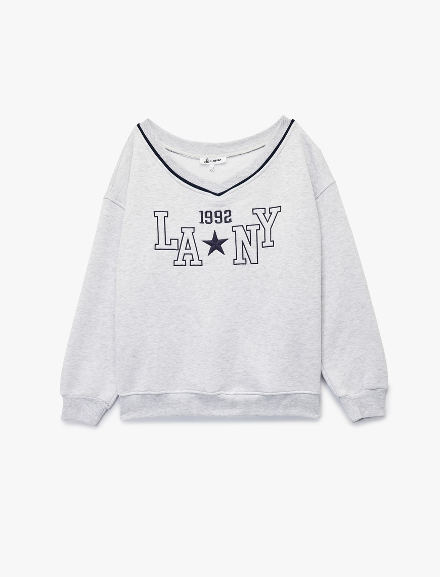   Uzun Kollu V Yaka Biyeli Nakışlı Oversize Sweatshirt