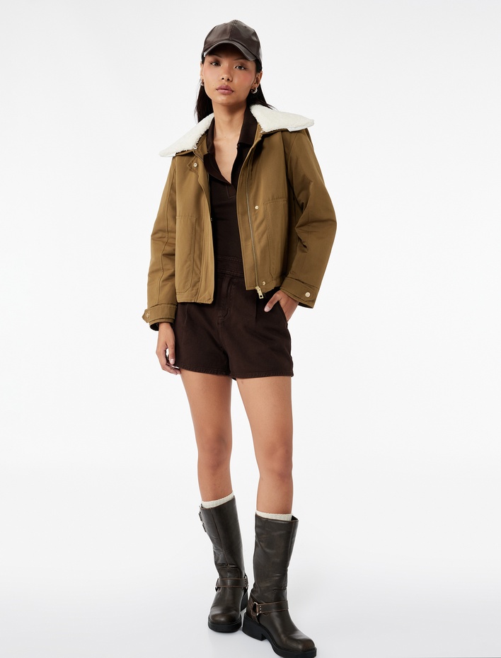  Uzun Kollu Fermuarlı Cep Detaylı Peluş Yaka  Ceket