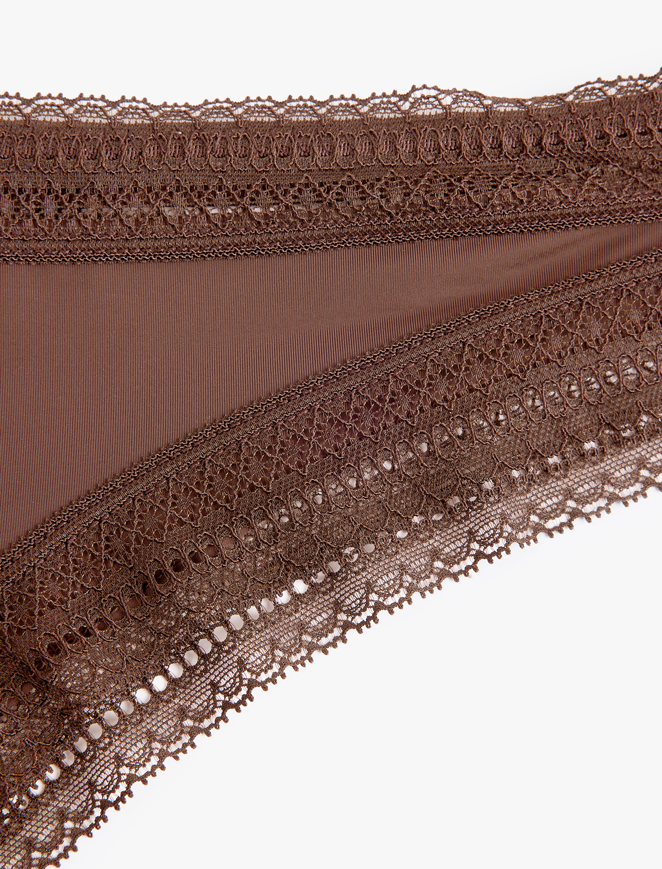 Dantel Detaylı String Külot
