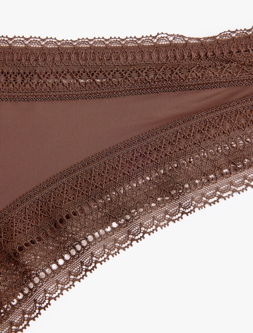   Dantel Detaylı String Külot