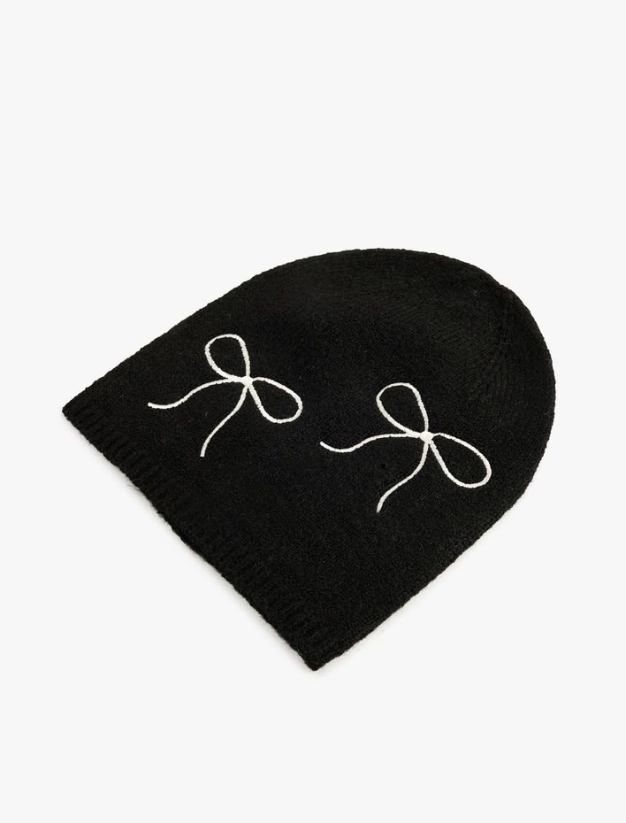 Kadın Fiyonk Detaylı Örgü Bere