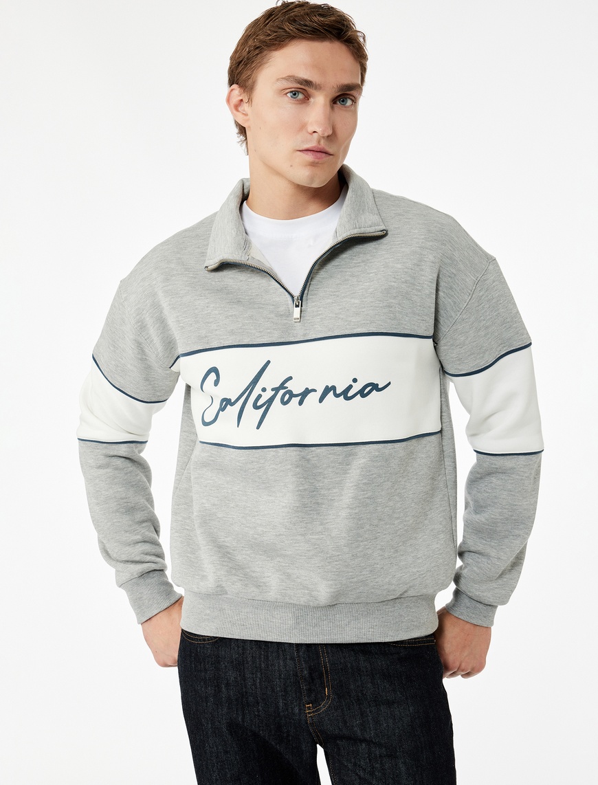   Oversize Şardonlu Renk Bloklu Kolej Baskılı Yarım Fermuarlı Sweatshirt