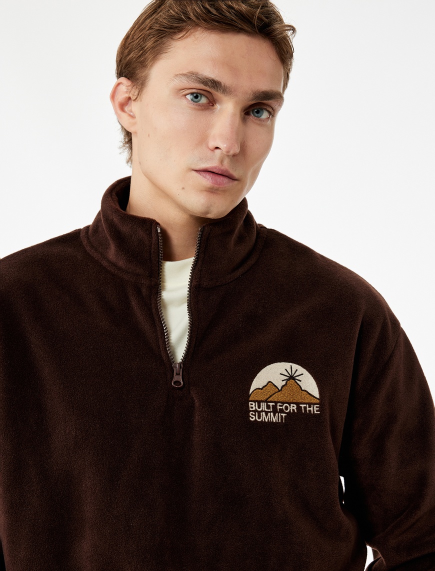   Nakışlı Uzun Kollu Renk Bloklu Yarım Fermuarlı Polar Sweatshirt
