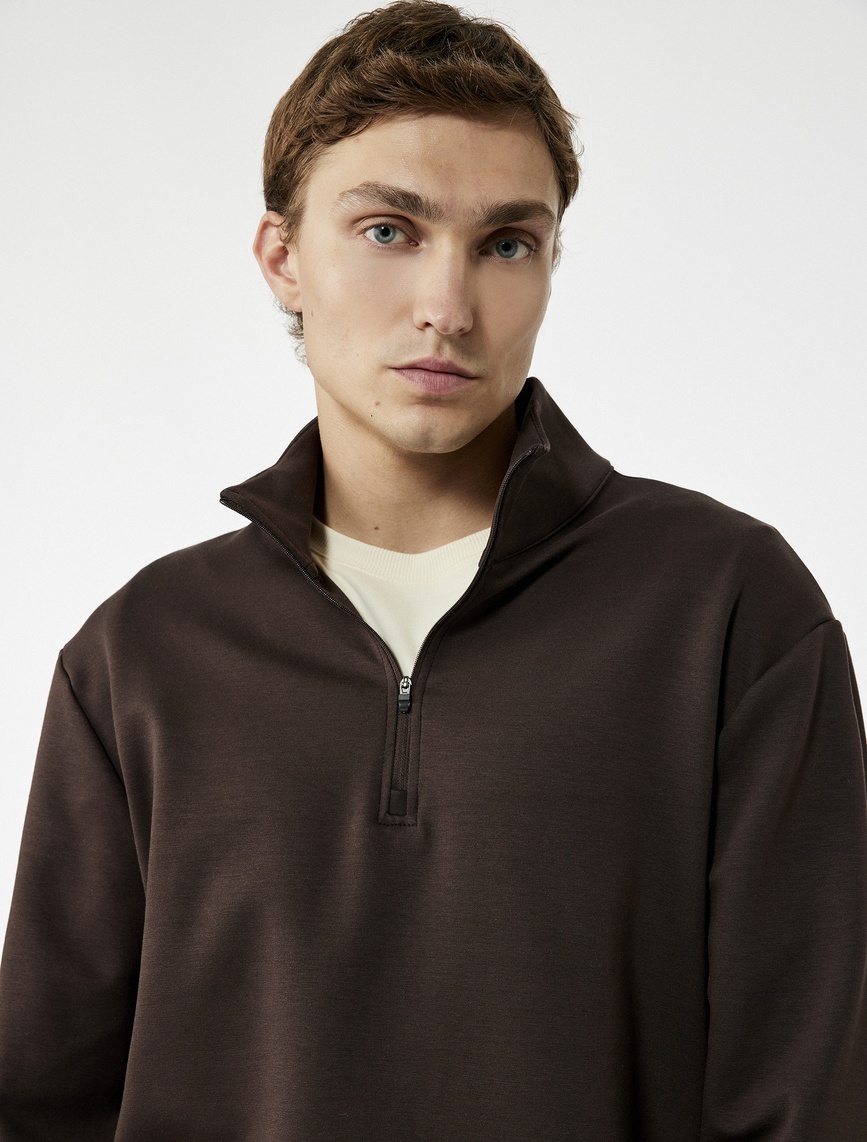   Pamuklu Uzun Kollu Dik Yaka Oversize Yarım Fermuarlı Spor Sweatshirt