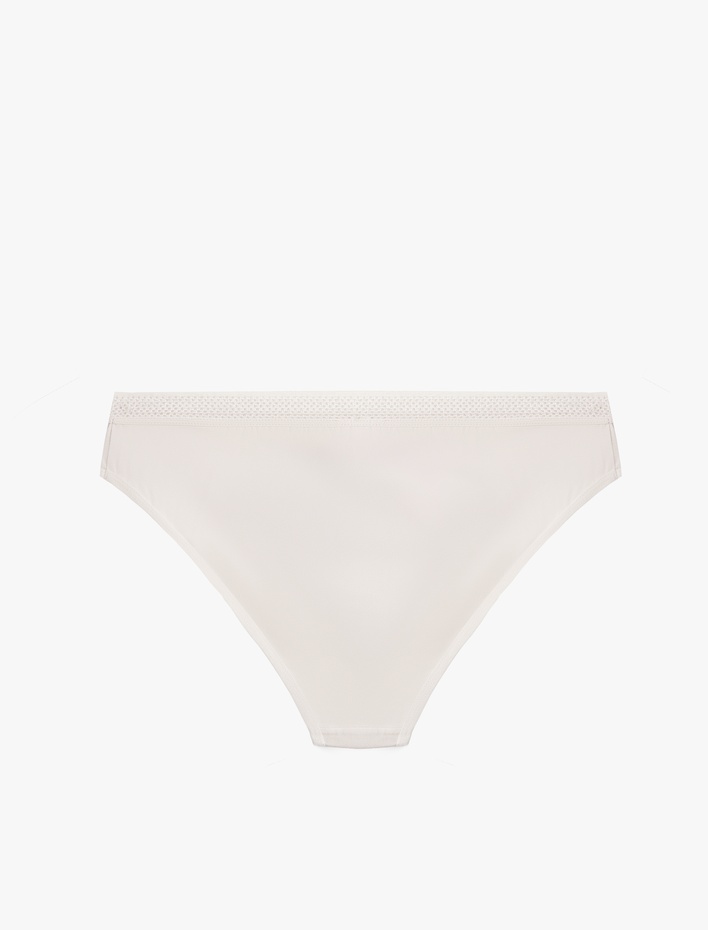  Pamuklu Rahat Kalıp Lastik Detaylı Külot