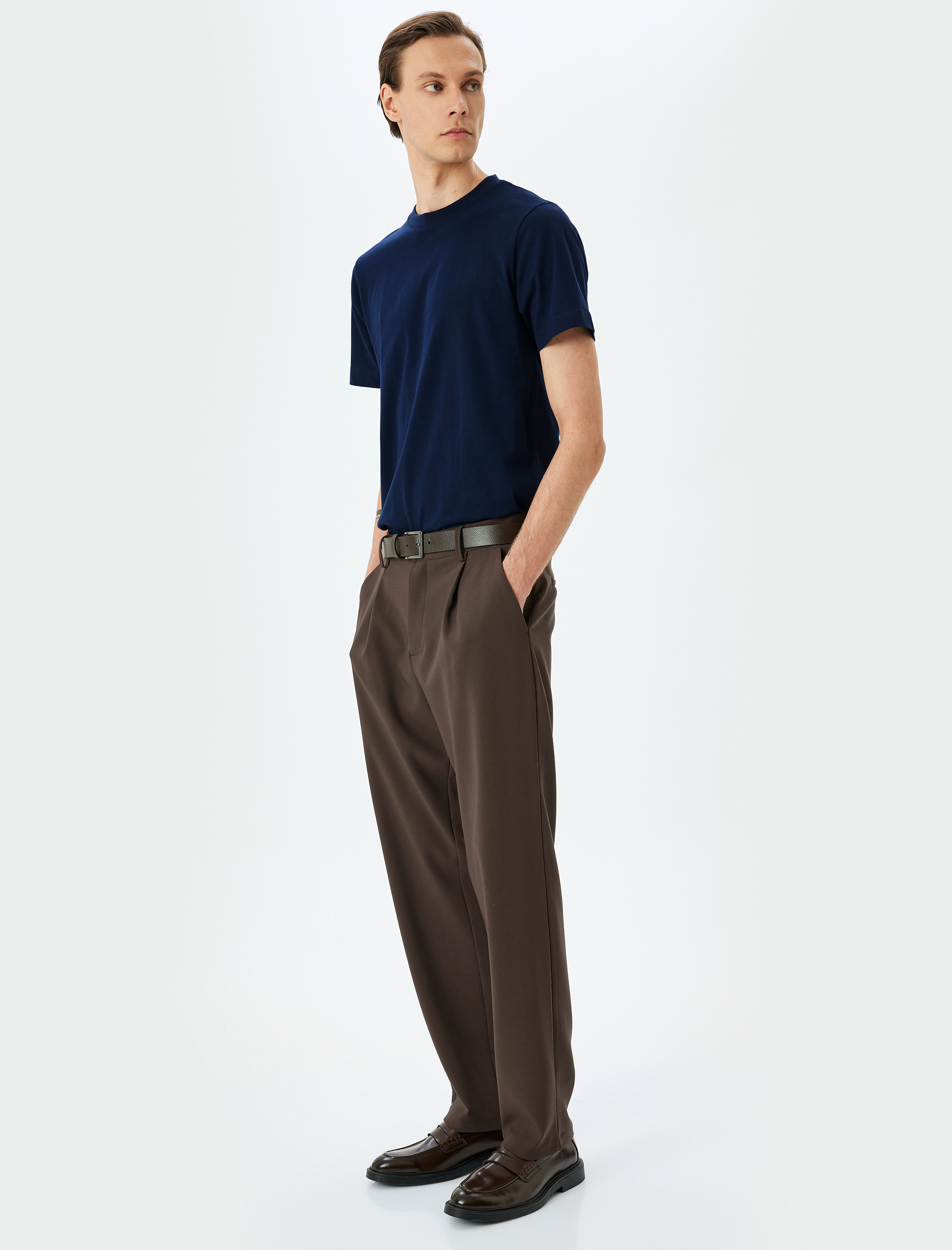   Pamuklu Bisiklet Yaka Regular Fit Kısa Kollu Basic Tişört