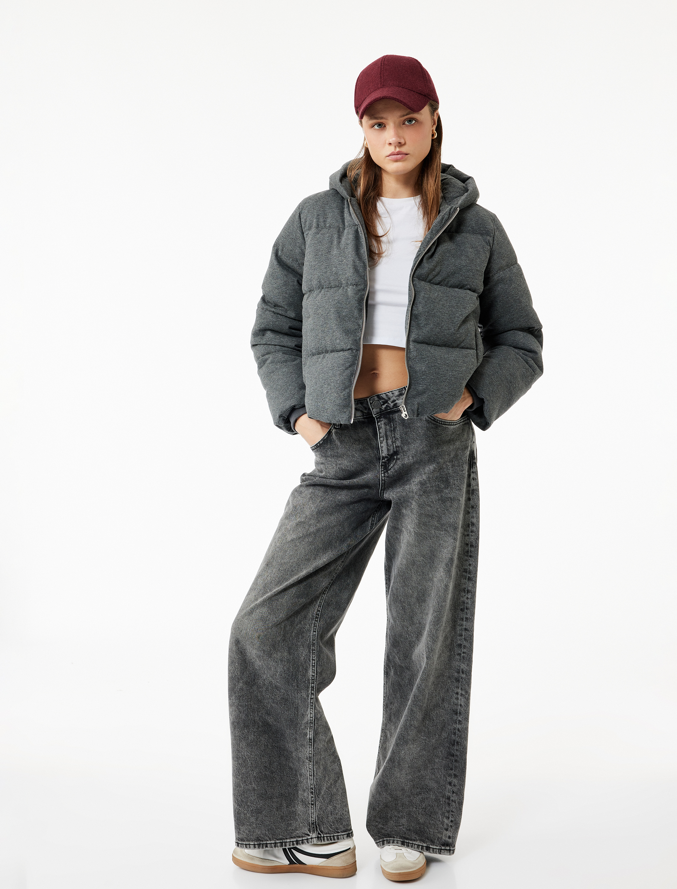 Kapüşonlu Uzun Kollu Fermuarlı Cep Detaylı Kapitoneli Anorak Şişme Mont