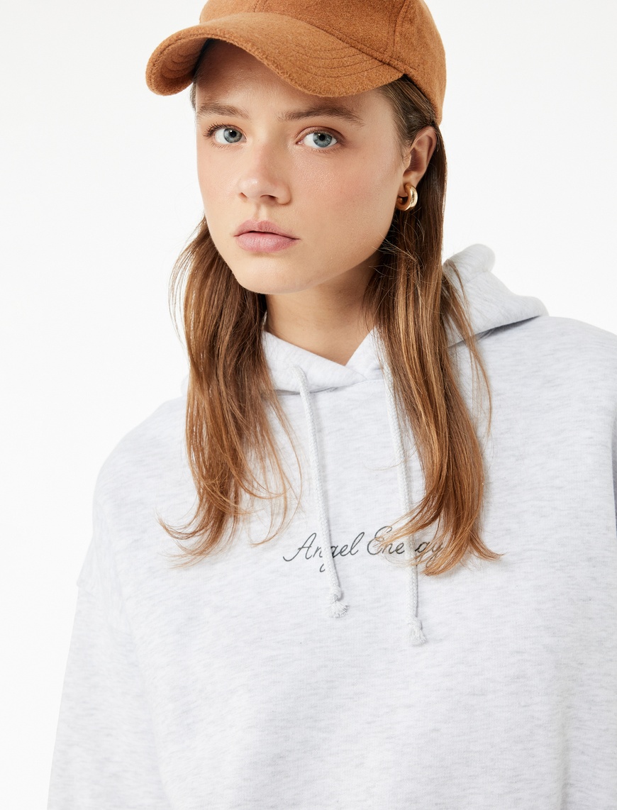   Şardonlu Kapüşonlu Kanguru Cepli Arkası Baskılı Oversize Sweatshirt