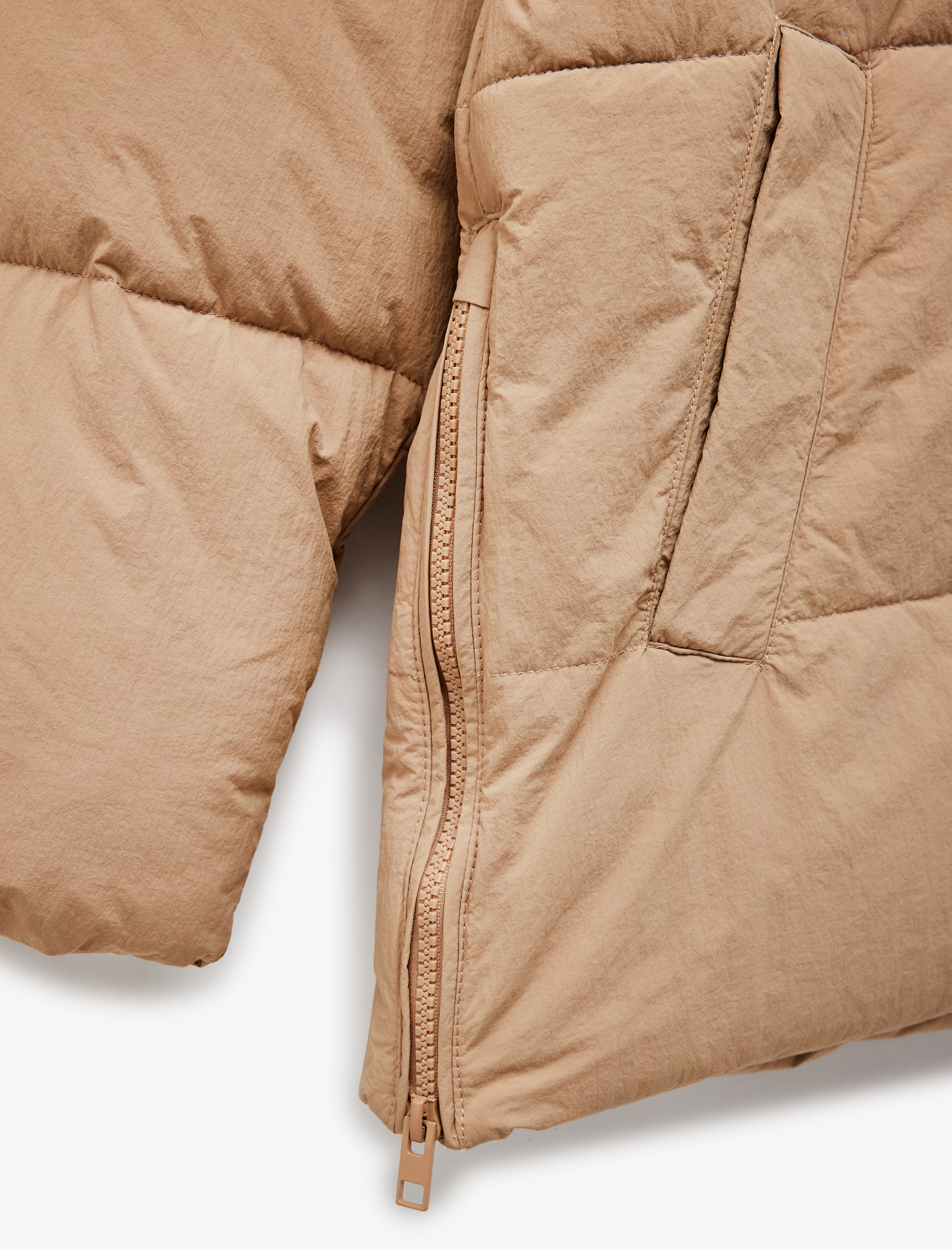   Dik Yaka Çıtçıt Düğmeli Cepli Kapitoneli Şişme Mont