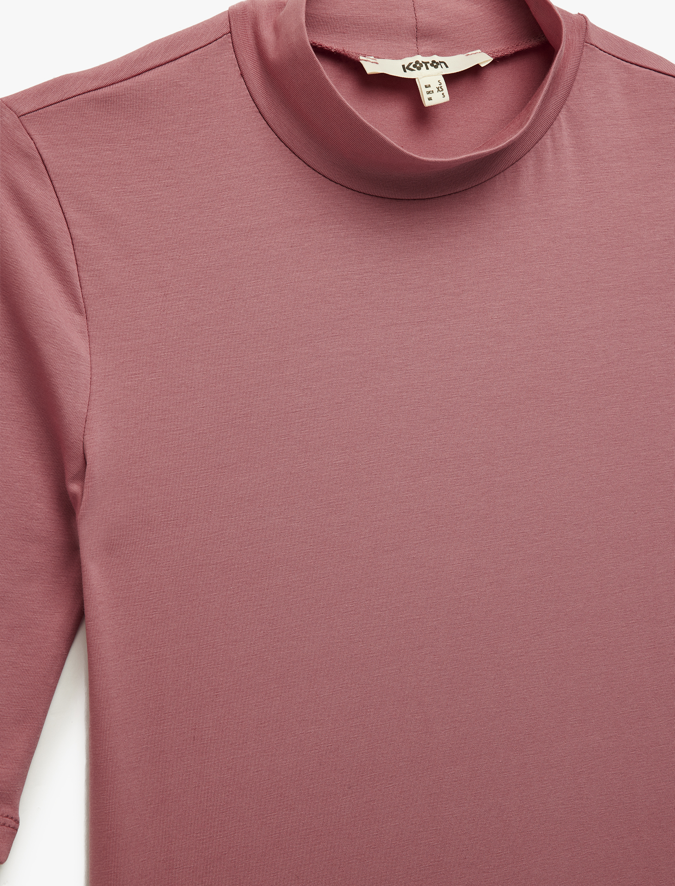   Slim Fit Pamuklu 3/4 Kol Dik Yaka Tişört