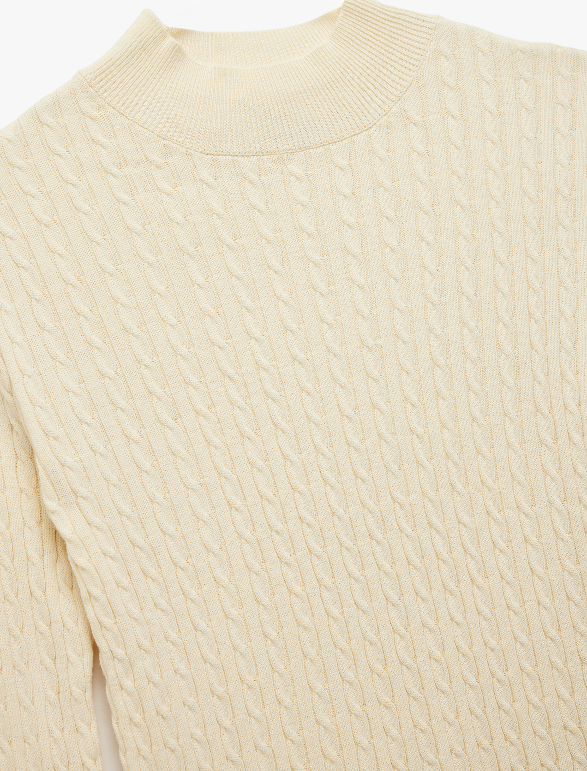   Regular Fit Uzun Kollu Hafif Dik Yaka Saç Örgü Kazak