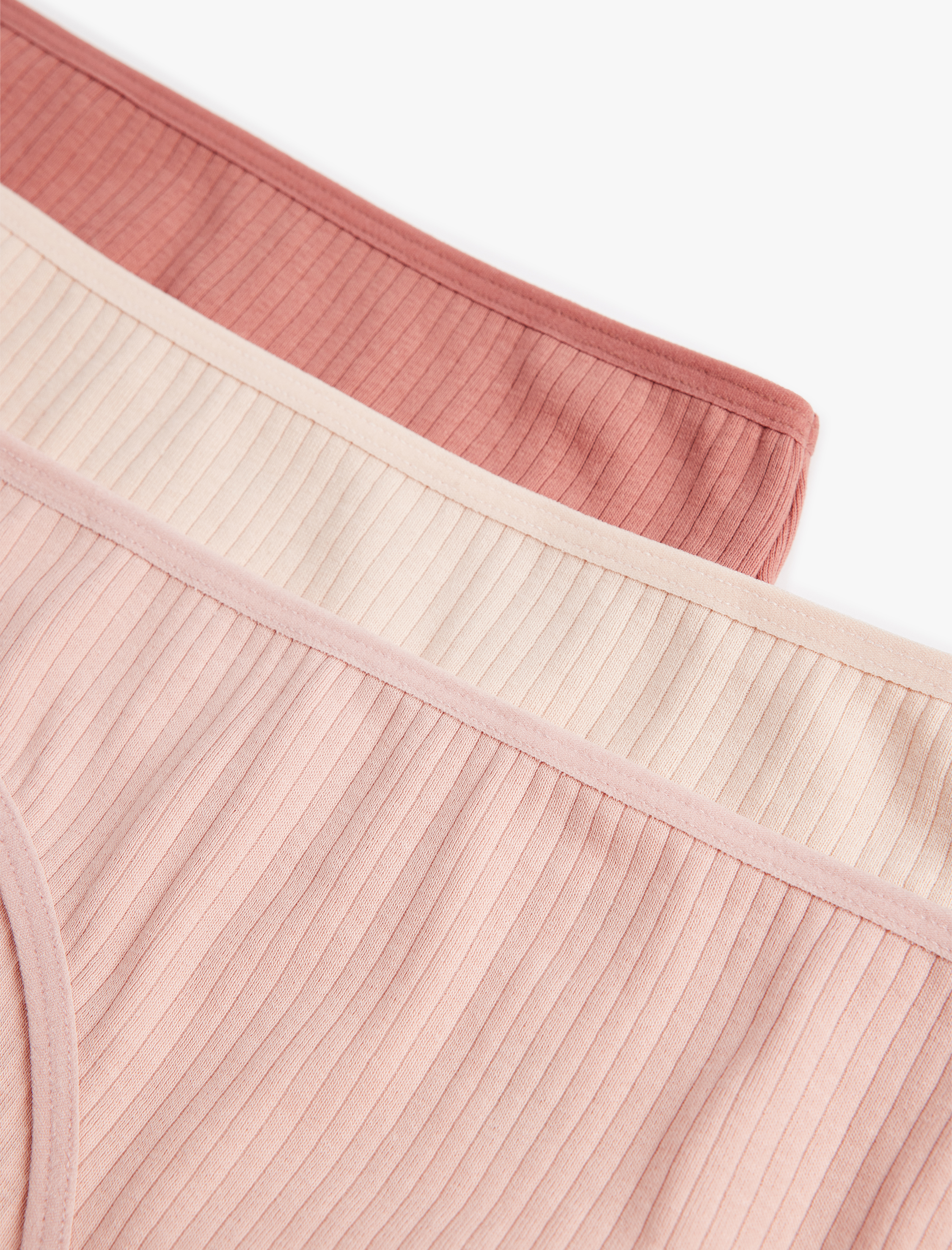   Rahat Kalıp Ribanalı Pamuklu 3'lü Brazilian Külot Seti