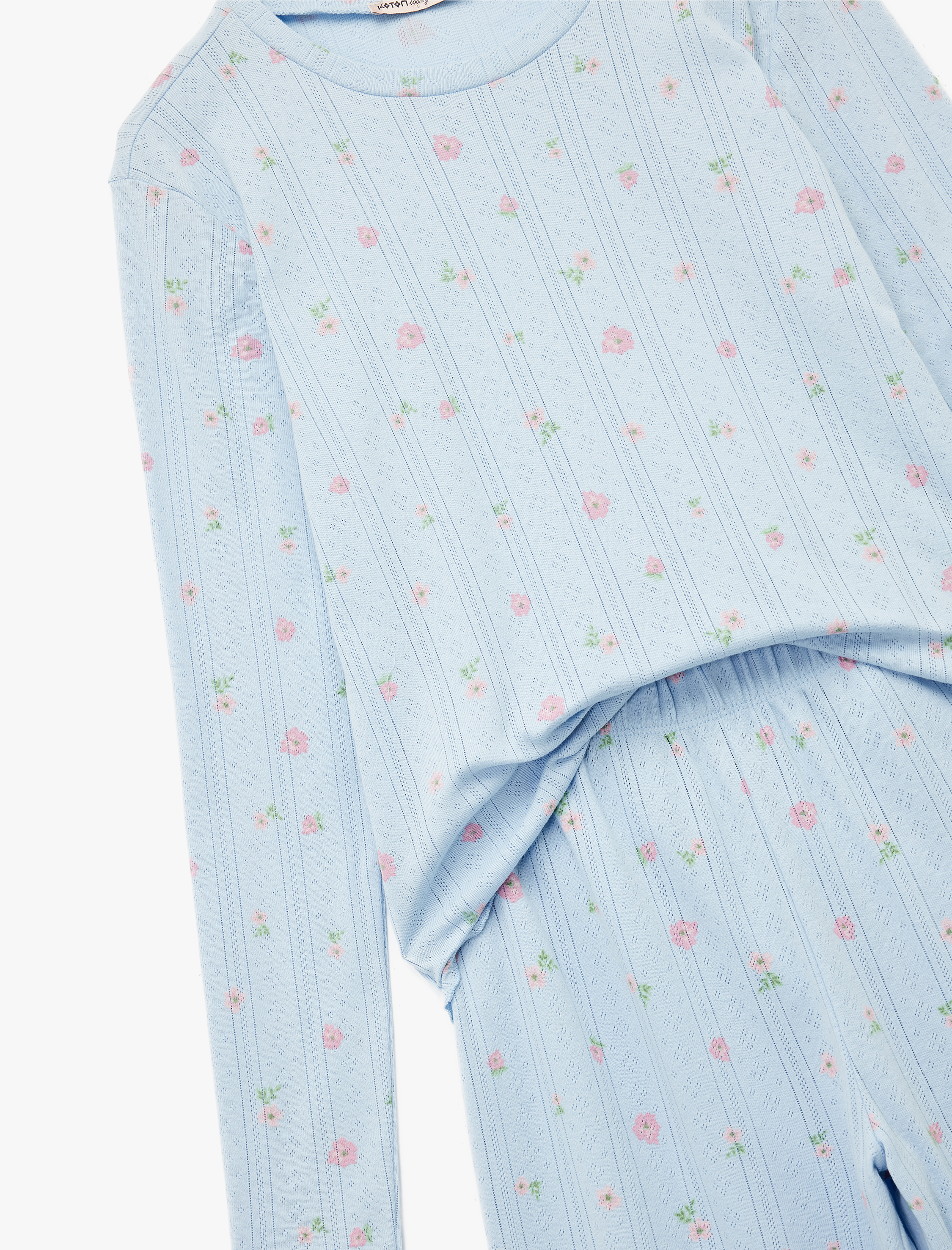   Pamuklu Uzun Kollu Bisiklet Yaka Çiçekli Pijama Takımı