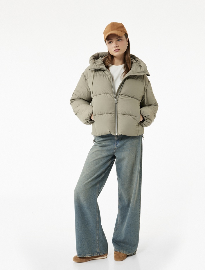  Rahat Kalıp Fermuarlı Kapüşonlu Kapitoneli Dik Yaka Şişme Mont