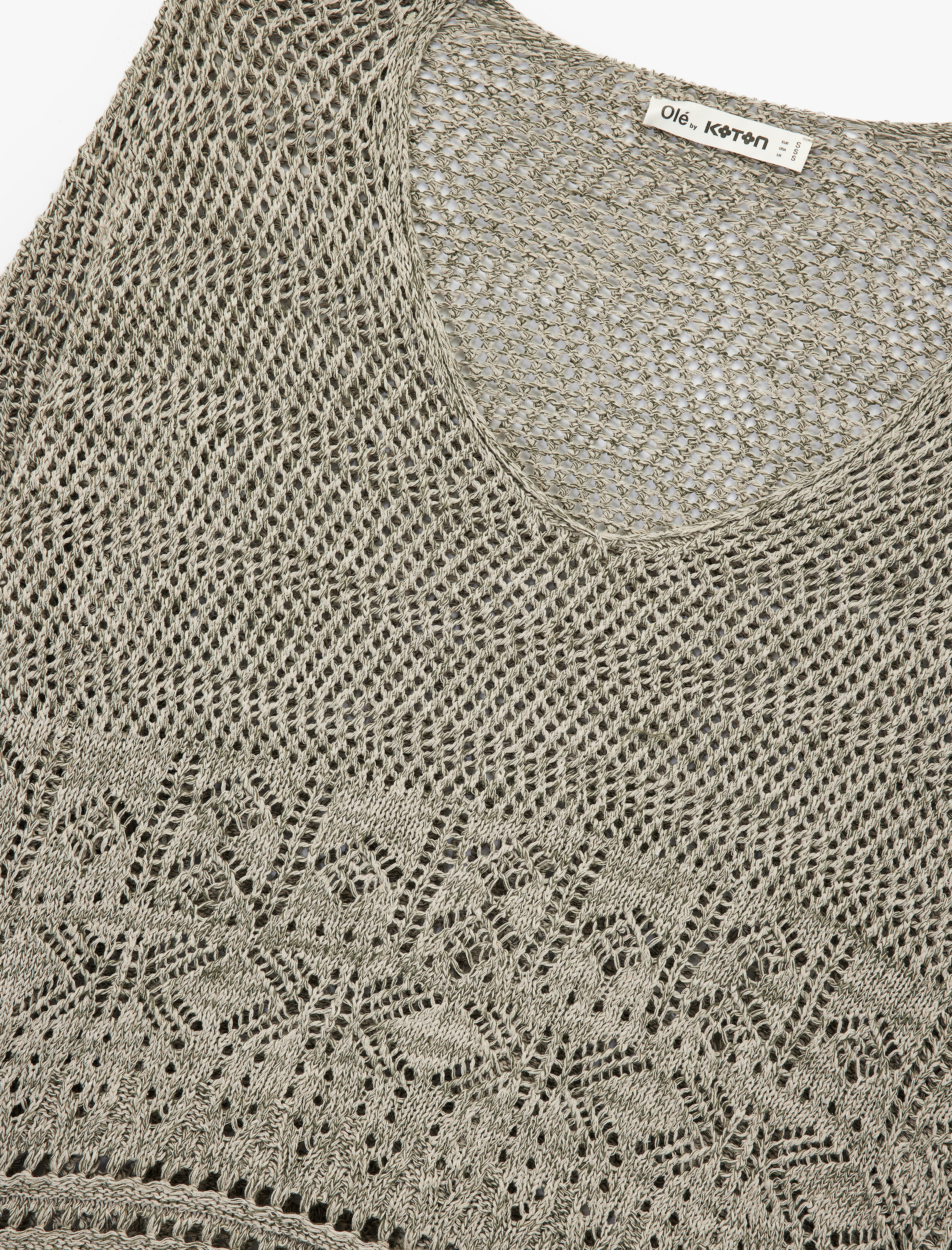   Uzun Kollu V Yaka Ajurlu Kazak