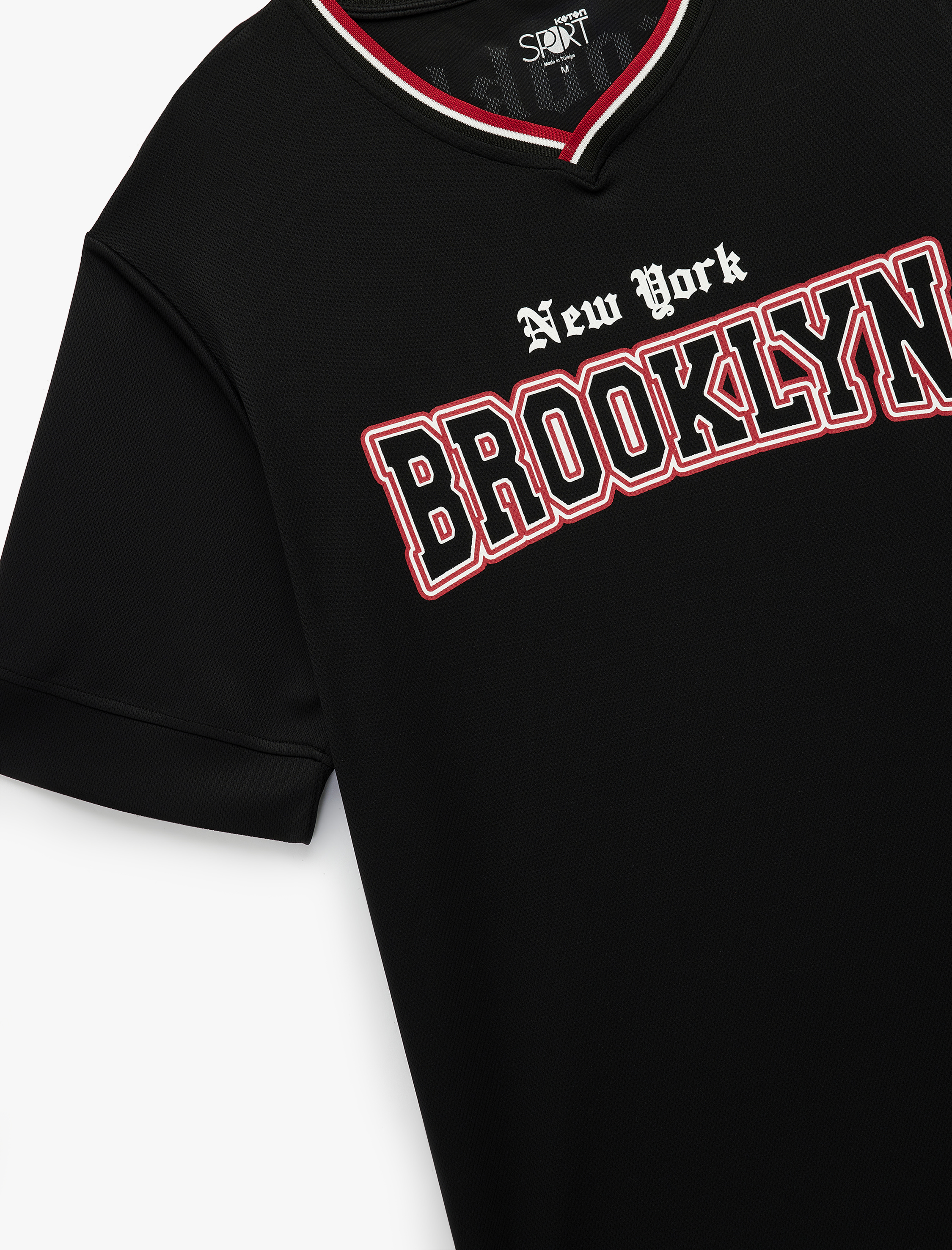   Kısa Kollu V Yaka Baskılı Oversize Spor Tişört