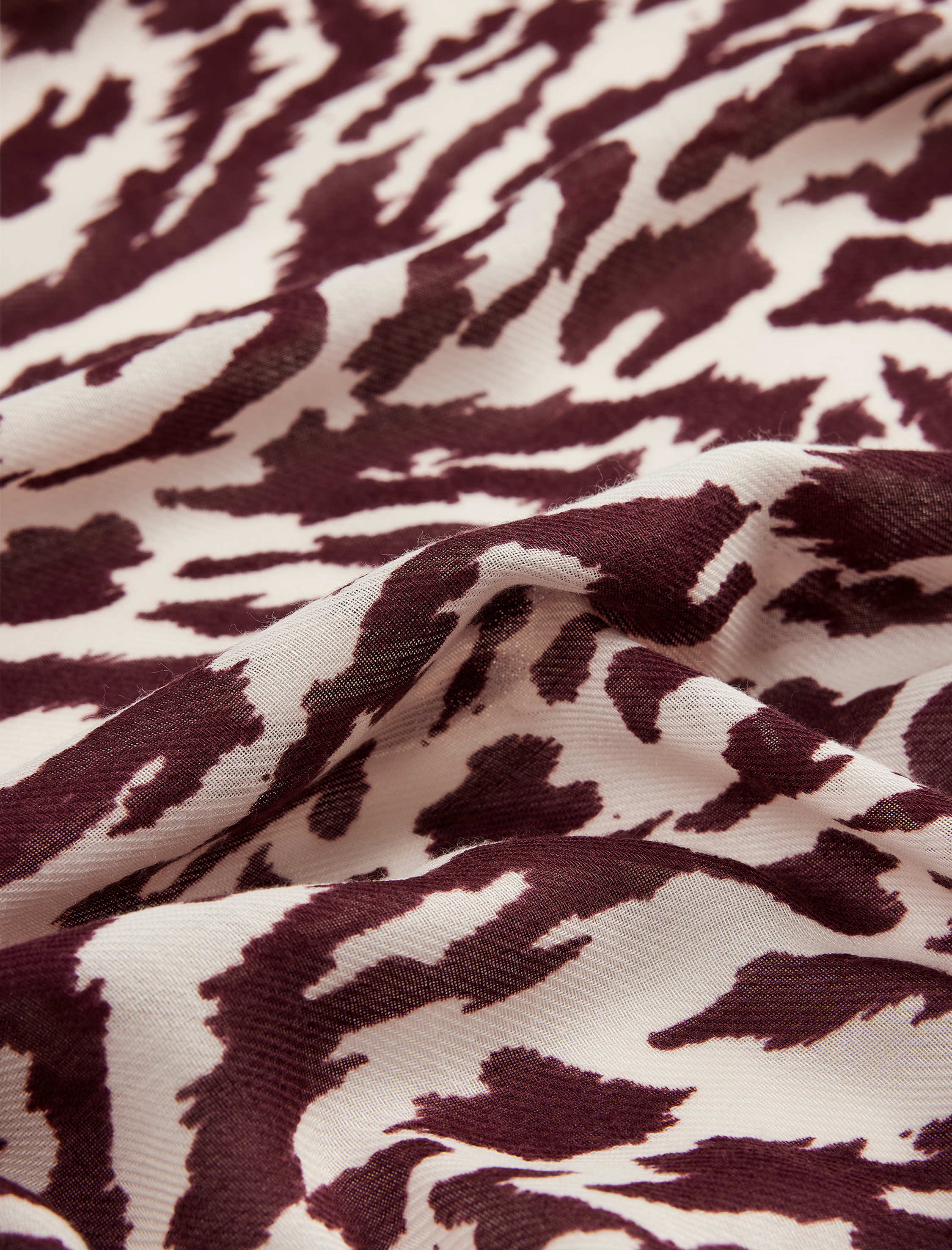  Kadın Leopar Desenli Kare Fular