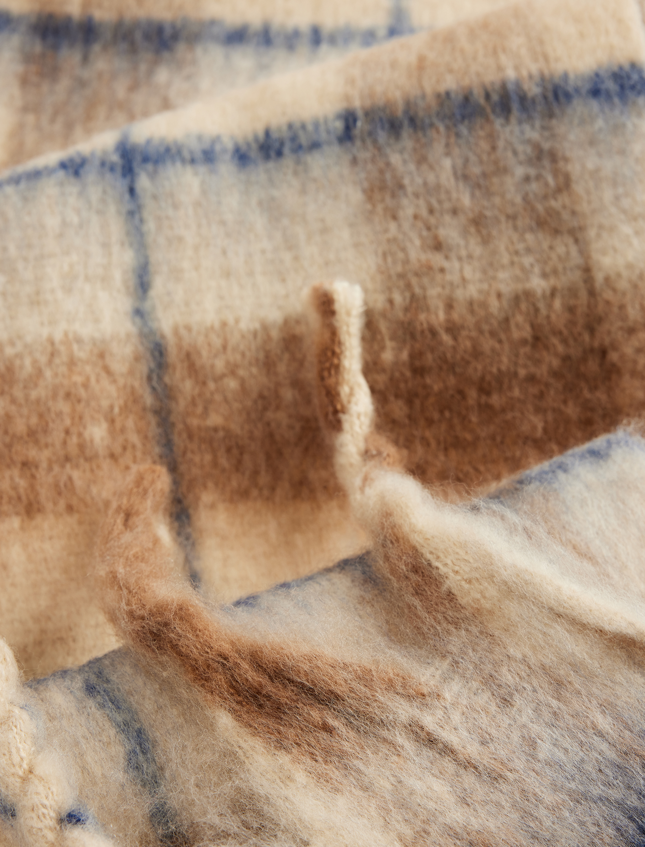  Kadın Ekose Desenli Yumuşak Dokulu Püsküllü Uzun Atkı