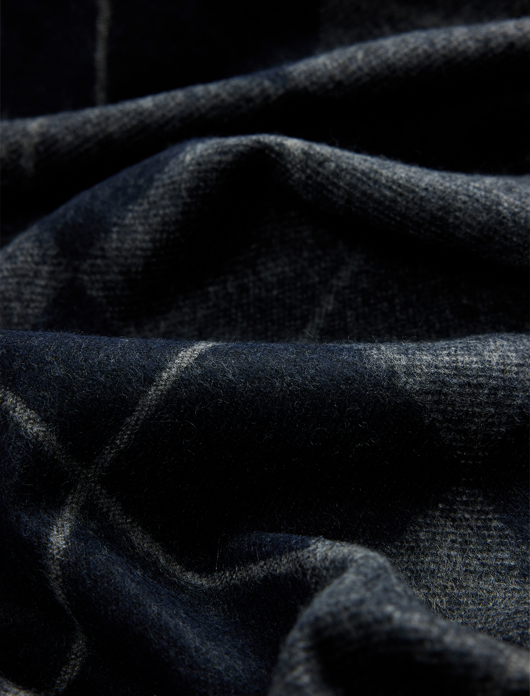  Erkek Baklava Desenli Uzun Viskon Karışımlı Püsküllü Atkı