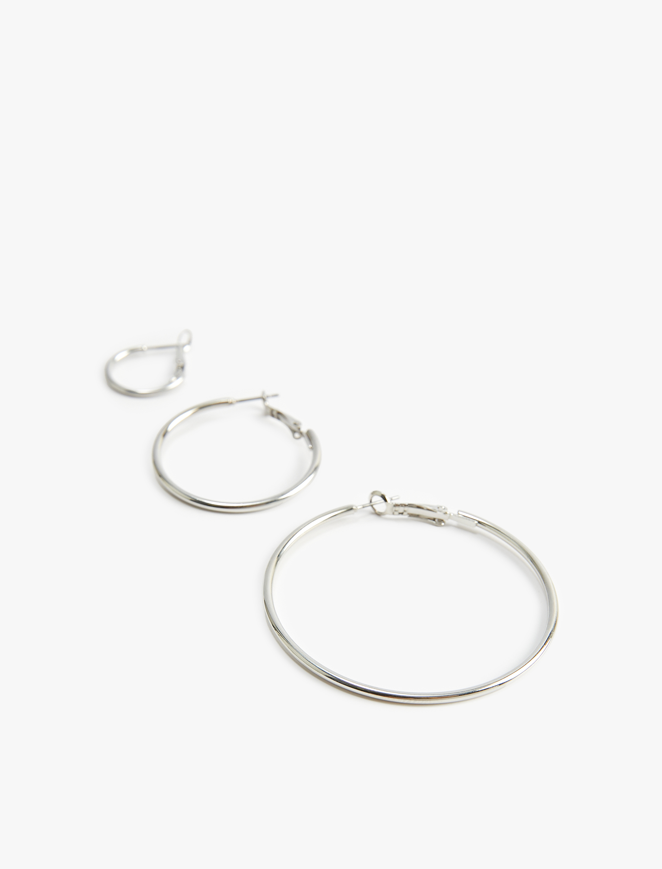  Kadın 3'lü Çelik Halka Küpe Seti