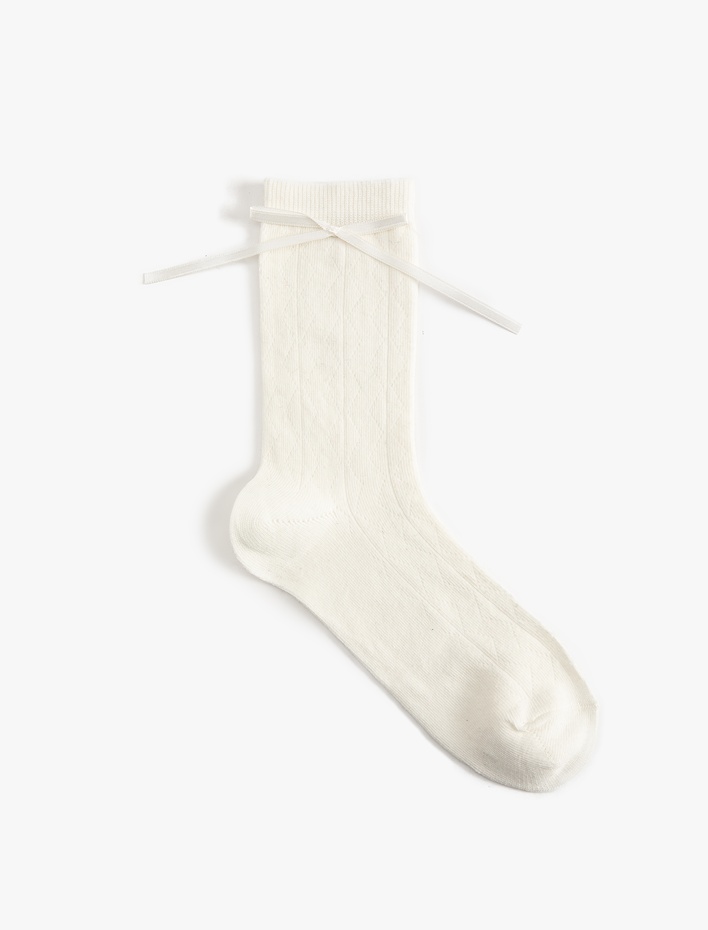 Kadın Fiyonk Detaylı Soket Çorap