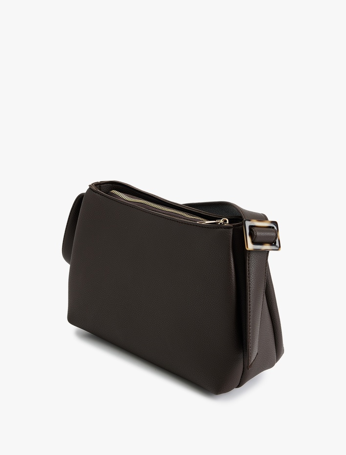 Kadın Fermuarlı Aksesuar Detaylı Suni Deri Omuz Çantası