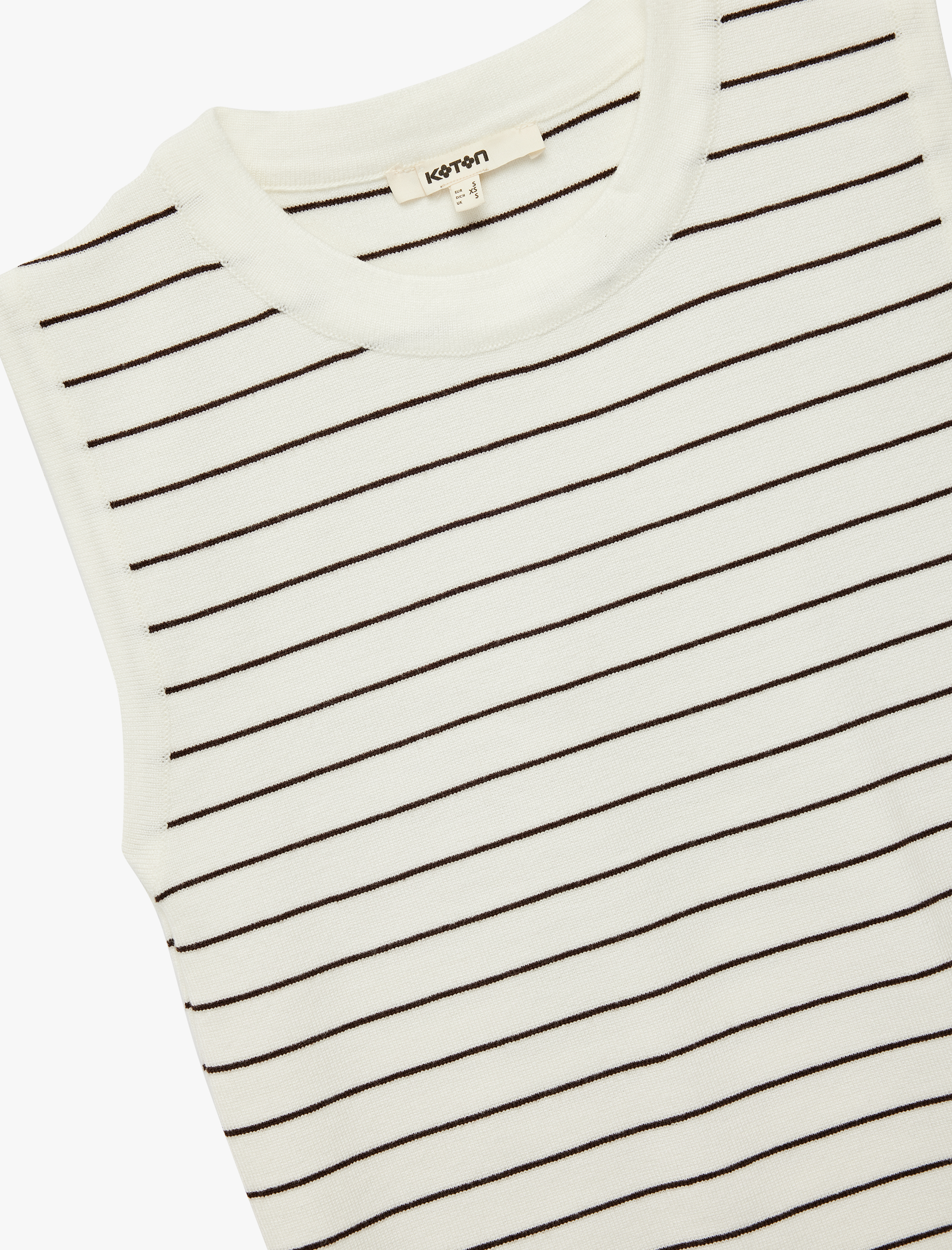   Bisiklet Yaka Kolsuz Triko Bluz