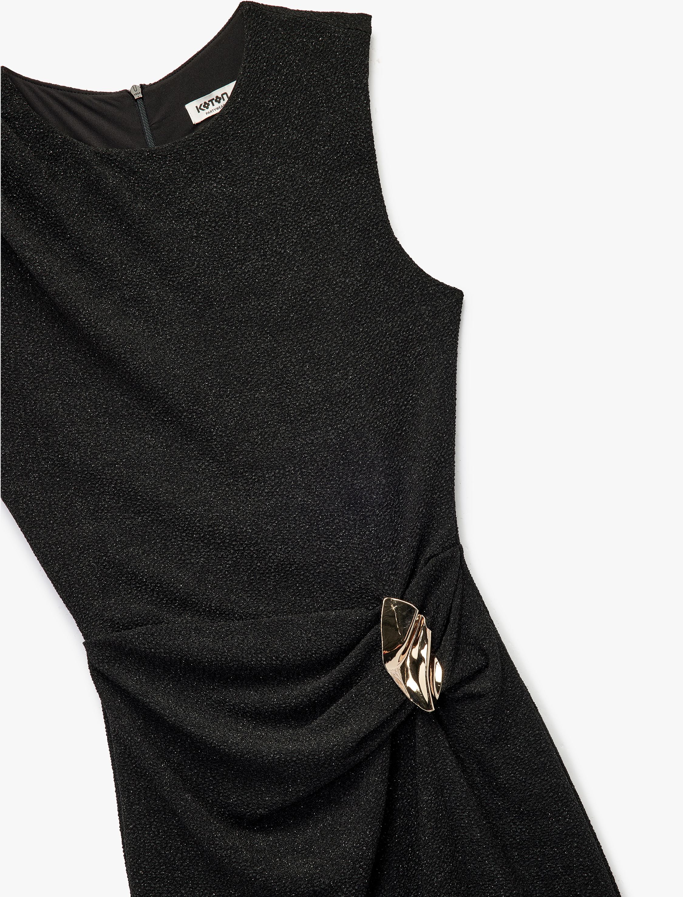   Bisiklet Yaka Yırtmaçlı Metal Aksesuarlı Simli Kolsuz Uzun Abiye Elbise