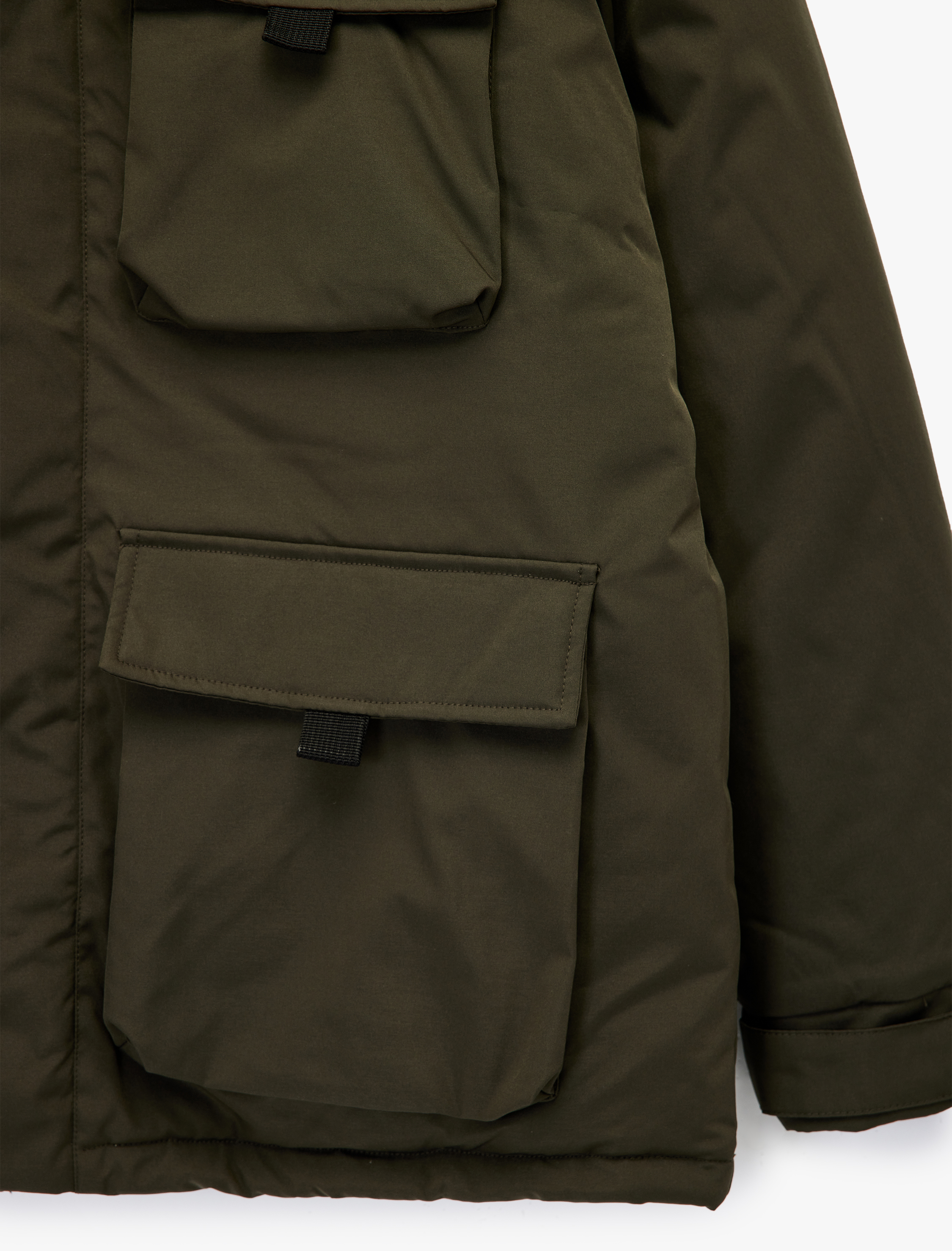   Uzun Kollu Kapaklı Cepli Su İtici Fermuarlı Kapşonlu Kışlık Parka