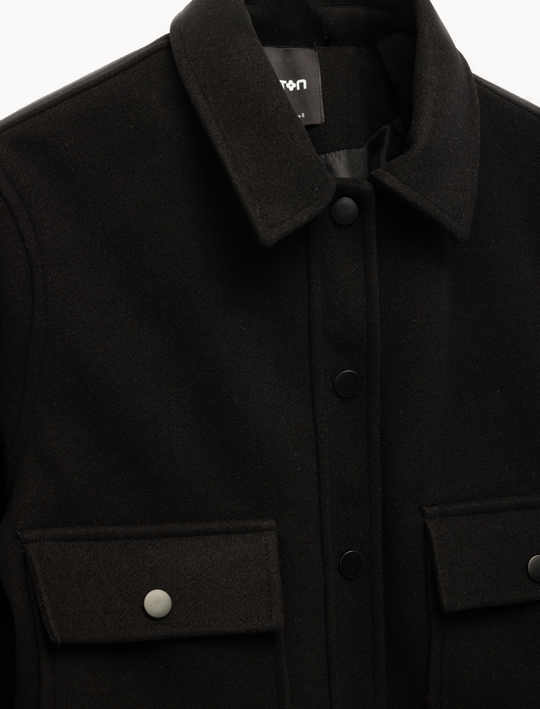   Uzun Kollu Cepli Düğmeli Kısa Kaşe Mont