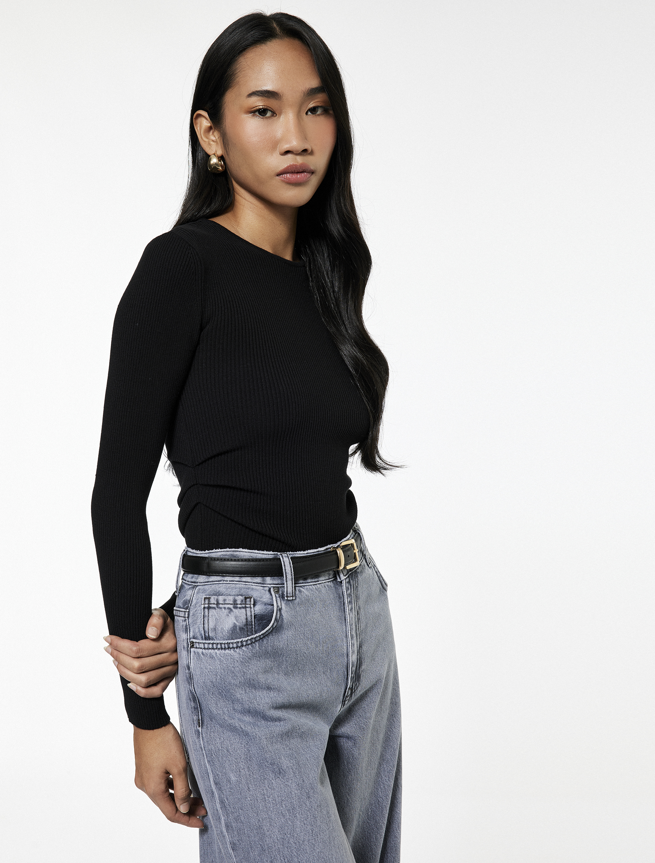   Uzun Kollu Yuvarlak Yaka Basic Triko Kazak