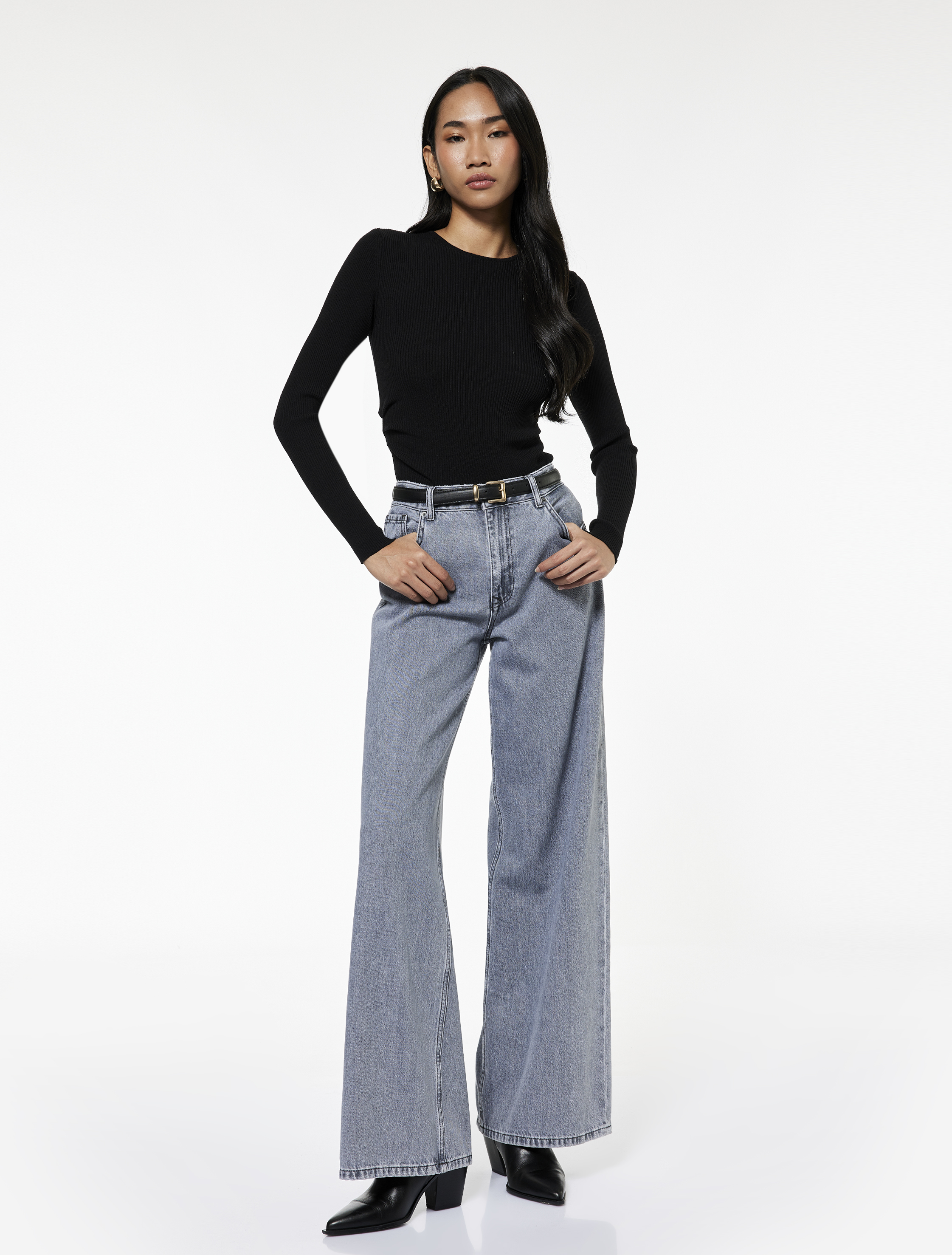   Uzun Kollu Yuvarlak Yaka Basic Triko Kazak