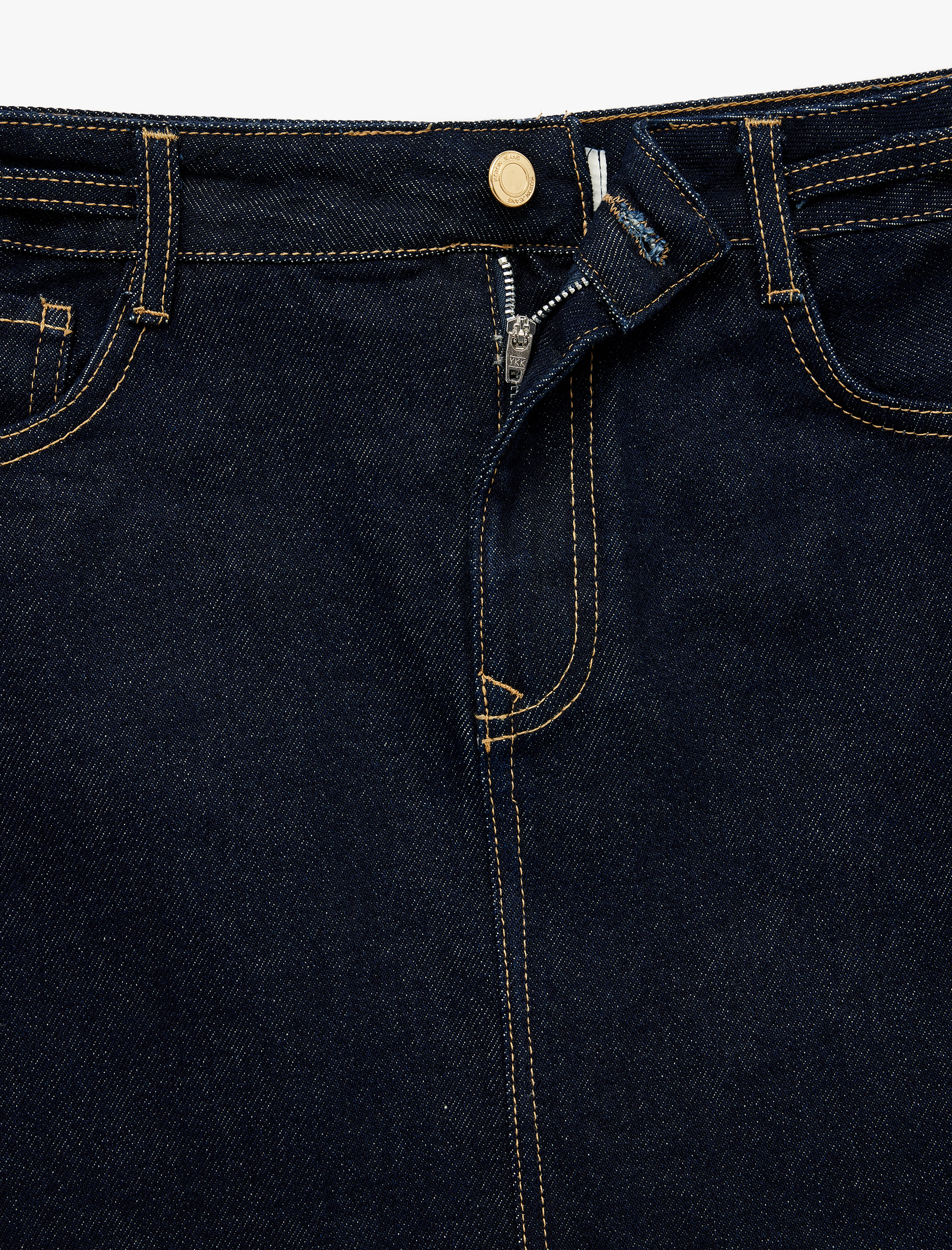   Kemer Detaylı A Kesim Mini Denim Etek