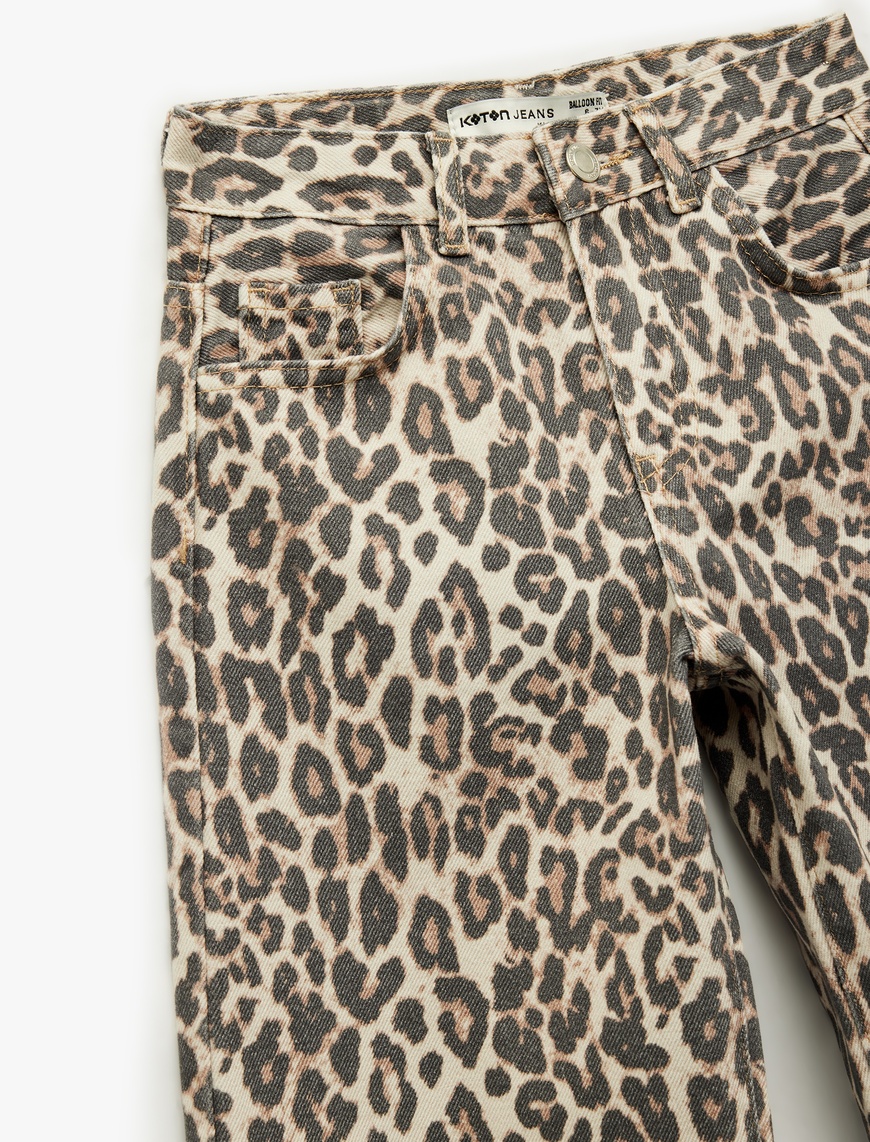  Kız Çocuk Pamuklu Rahat Kalıp Leopar Desenli Balon Form Denim Pantolon
