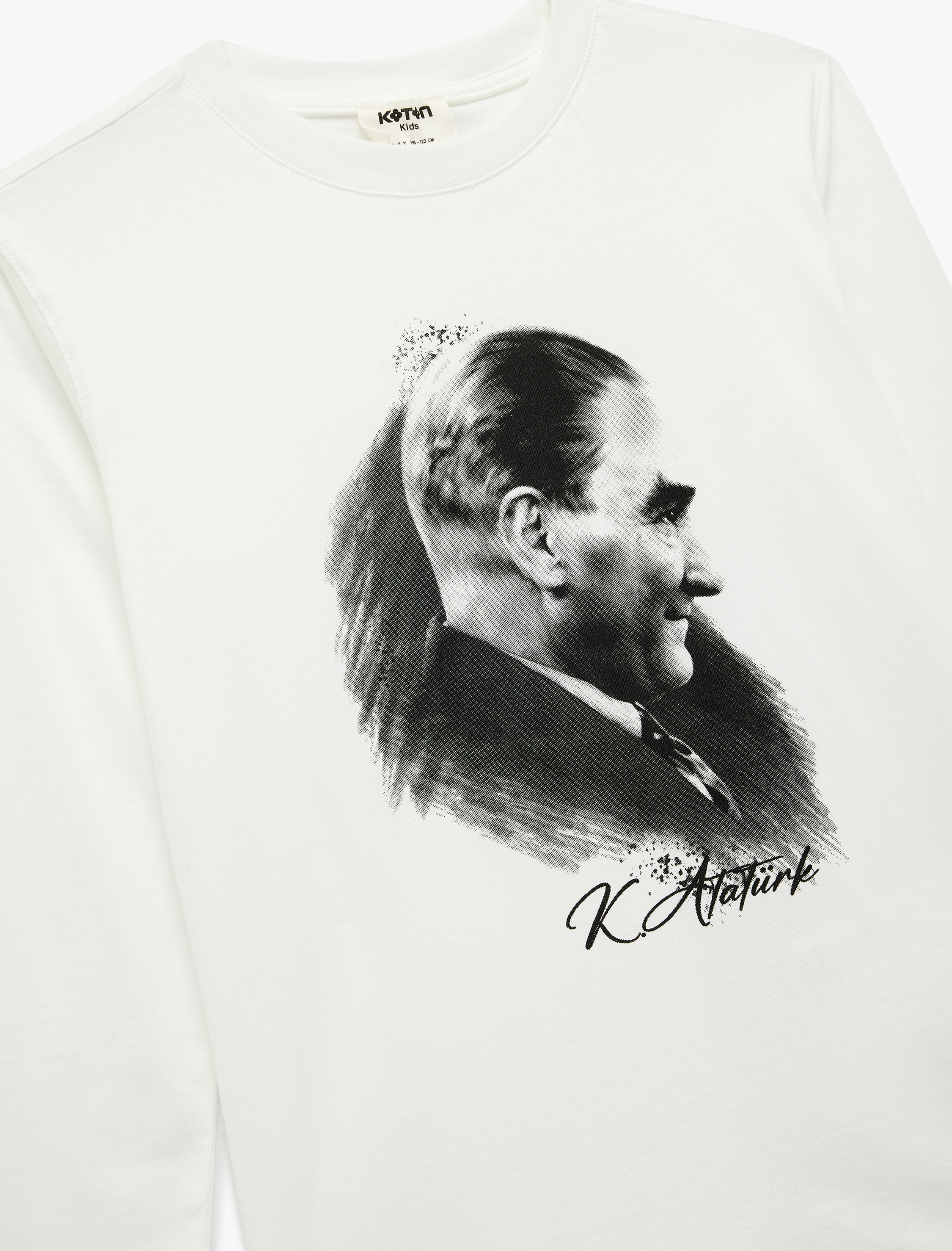  Erkek Çocuk Pamuklu Uzun Kollu Bisiklet Yaka Atatürk Baskılı Tişört