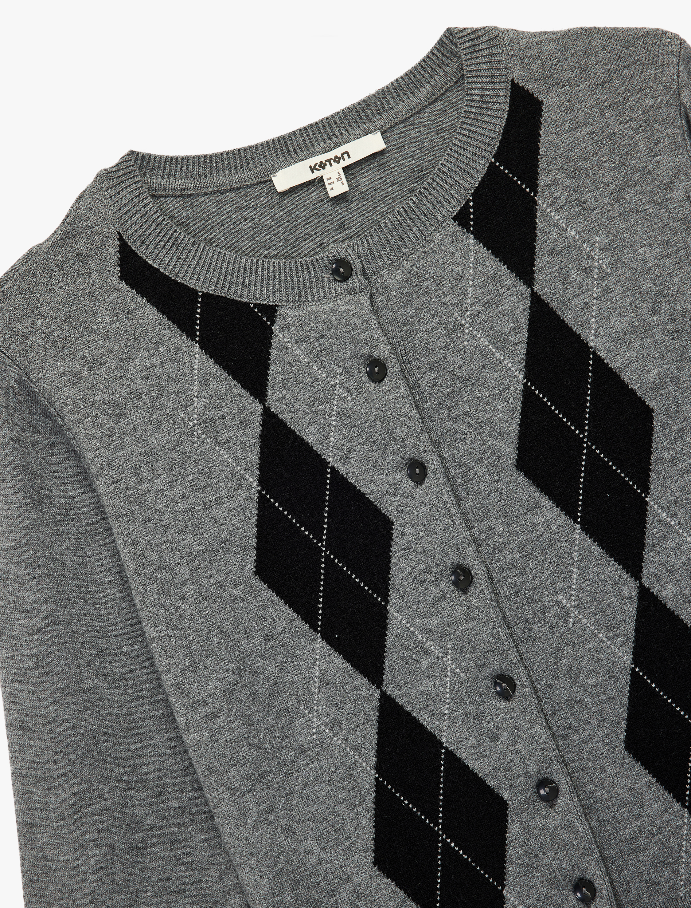   Düğmeli Uzun Kollu Bisiklet Yaka Baklava Desenli Triko Hırka