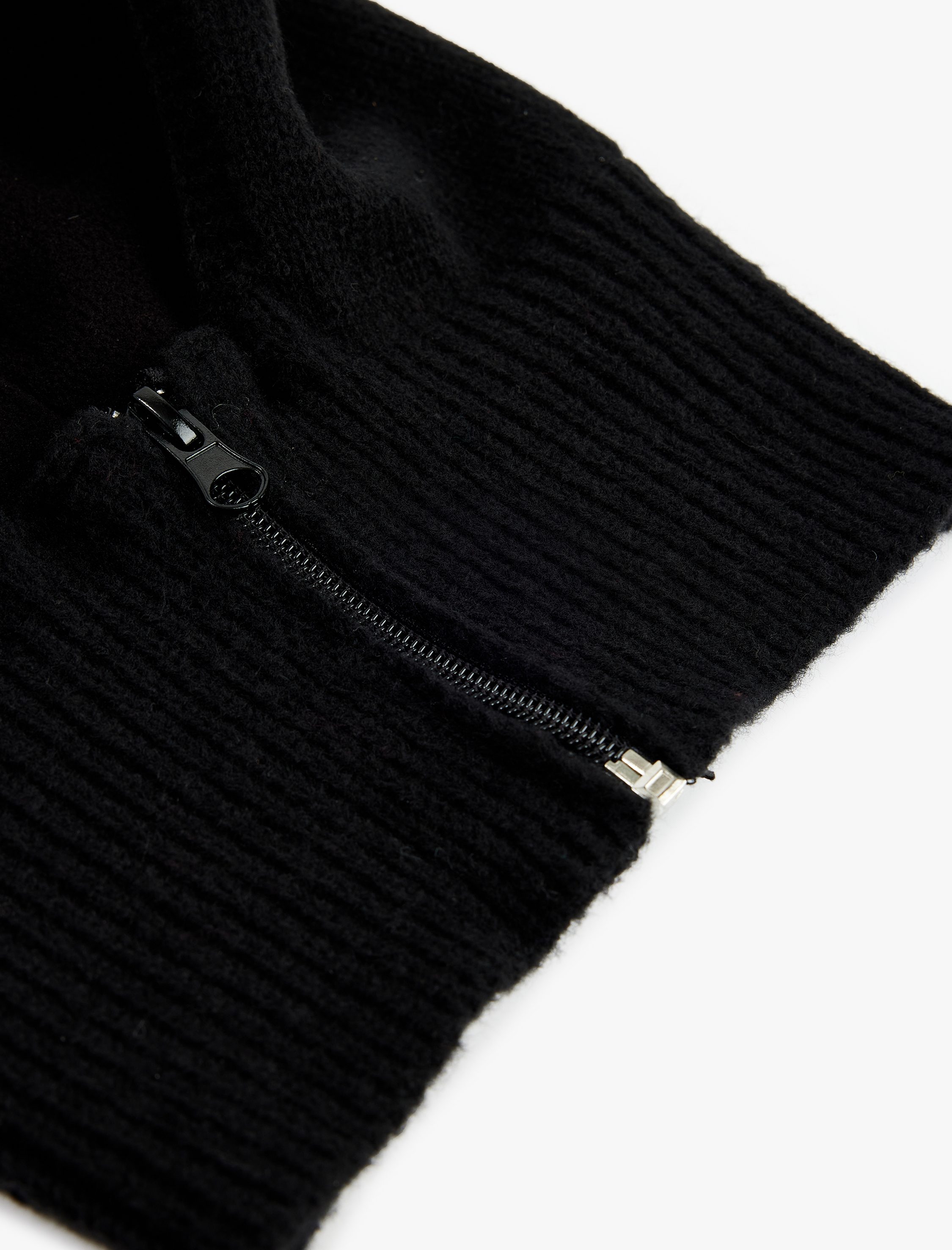  Erkek Çocuk Fermuar Detaylı Kapşonlu Bere