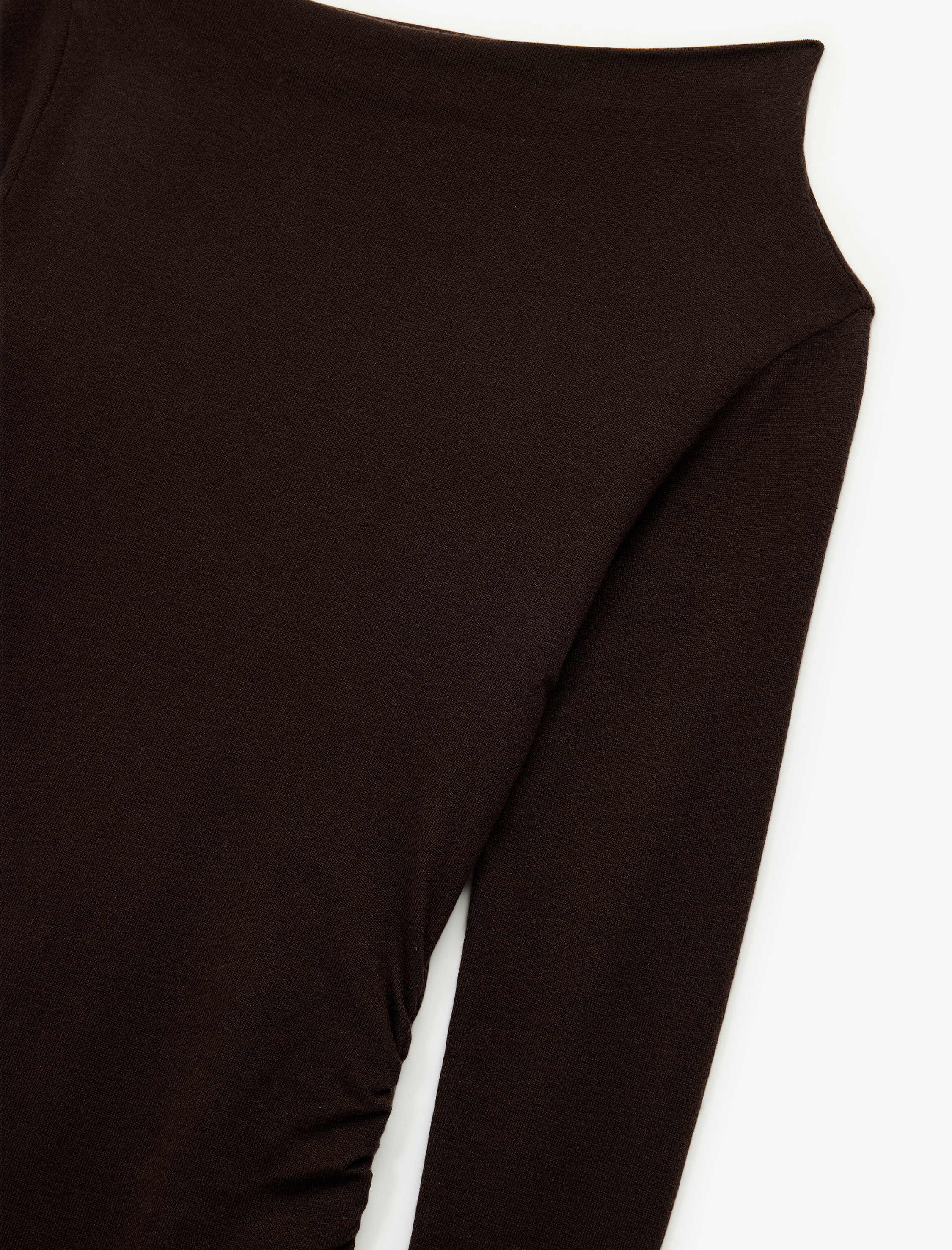   Koton X Sima Tarkan - Asimetrik Kayık Yaka Uzun Kollu Triko Kazak