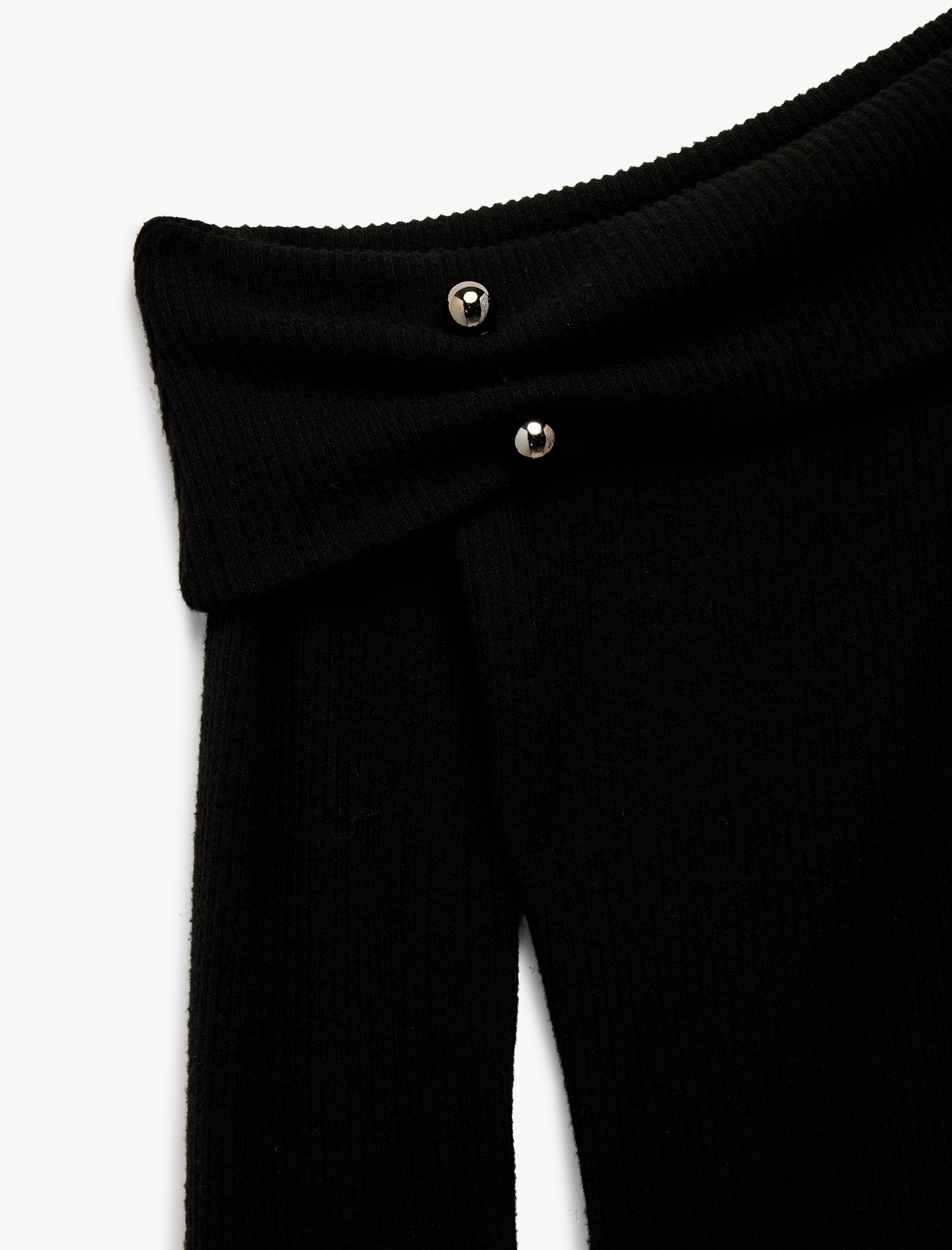 Koton X Sibil Çetinkaya - Slim Fit Aksesuarlı Uzun Kollu Omzu Açık Bluz