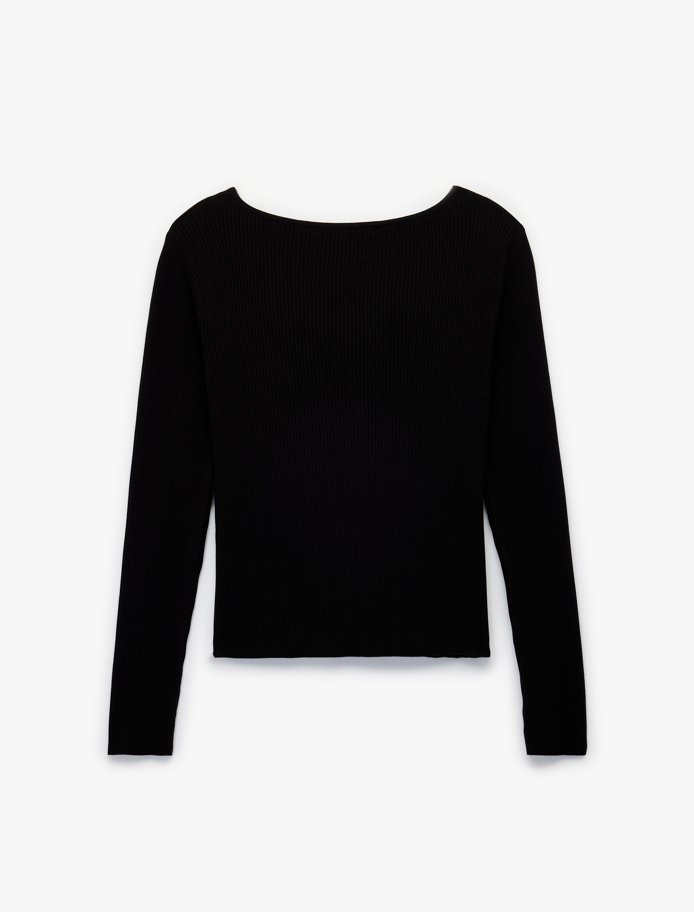   Uzun Kollu Yuvarlak Yaka Aksesuarlı Pencere Detaylı Triko Kazak