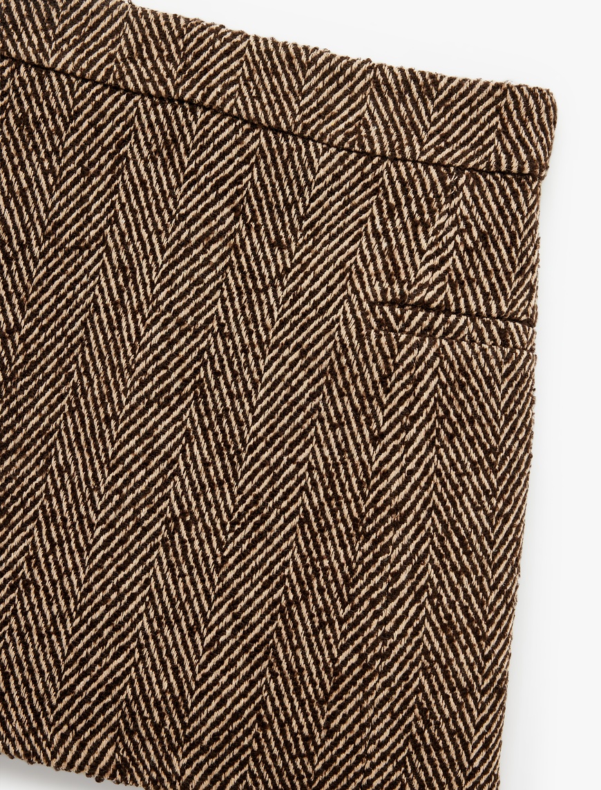   Koton X Melis Ağazat - A Kesim Slim Fit Cepli Mini Kışlık Etek