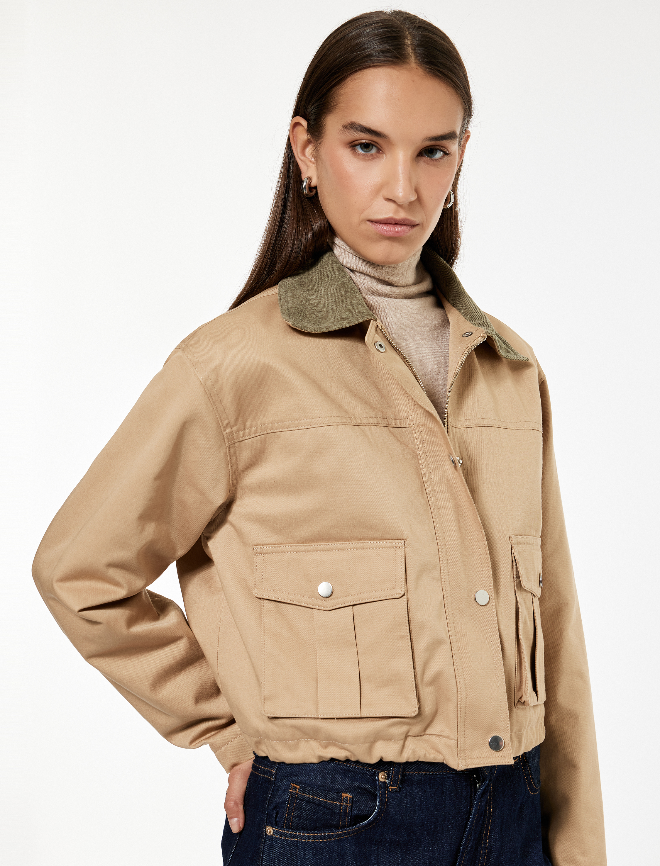   Kadife Yaka Cep Detaylı Fermuarlı Çıtçıt Düğmeli Mevsimlik Ceket