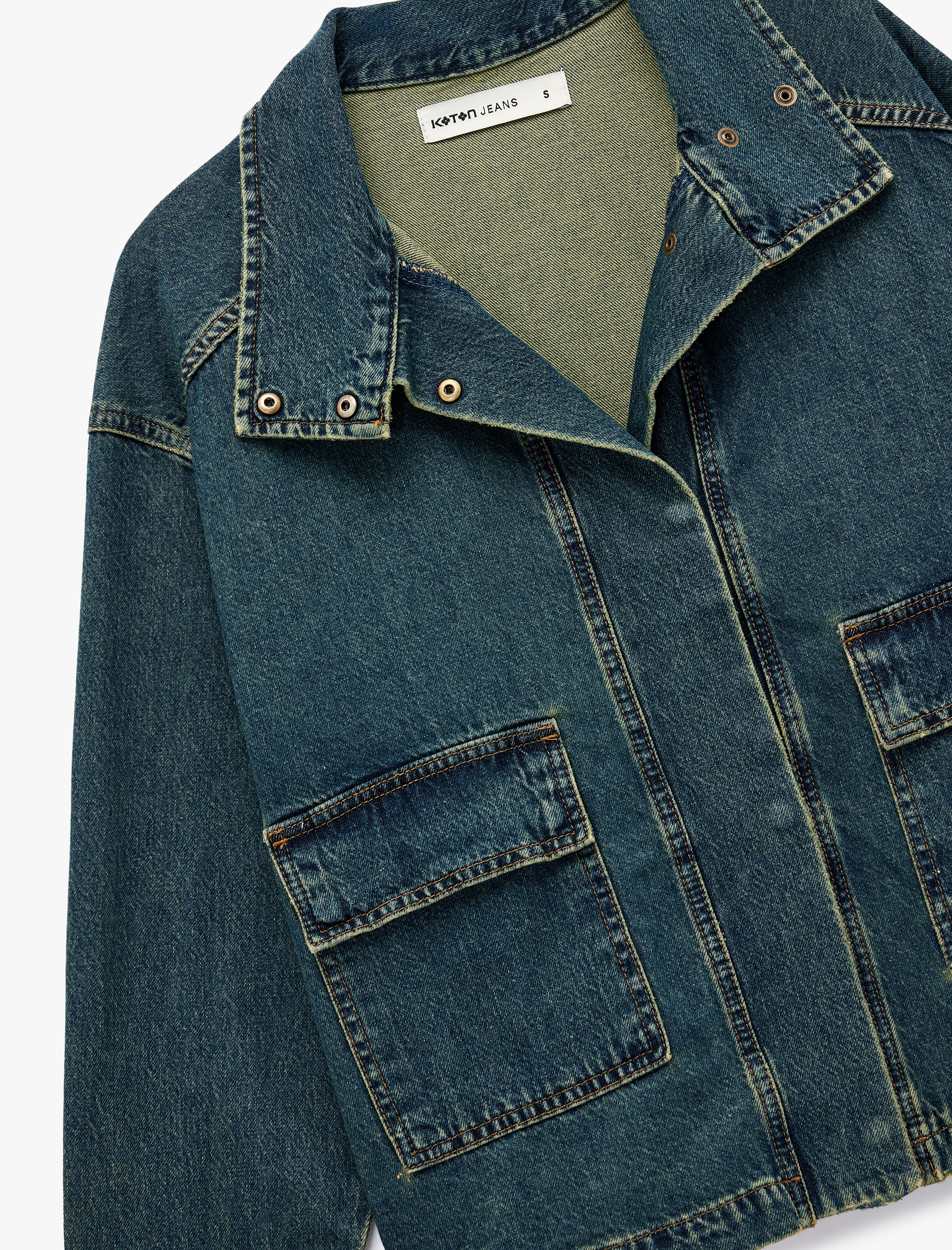   Pamuklu Uzun Kollu Dik Yaka Cep Detaylı Düğmeli Denim Ceket