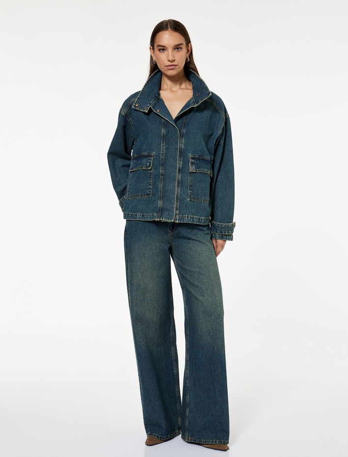  Pamuklu Uzun Kollu Dik Yaka Cep Detaylı Düğmeli Denim Ceket