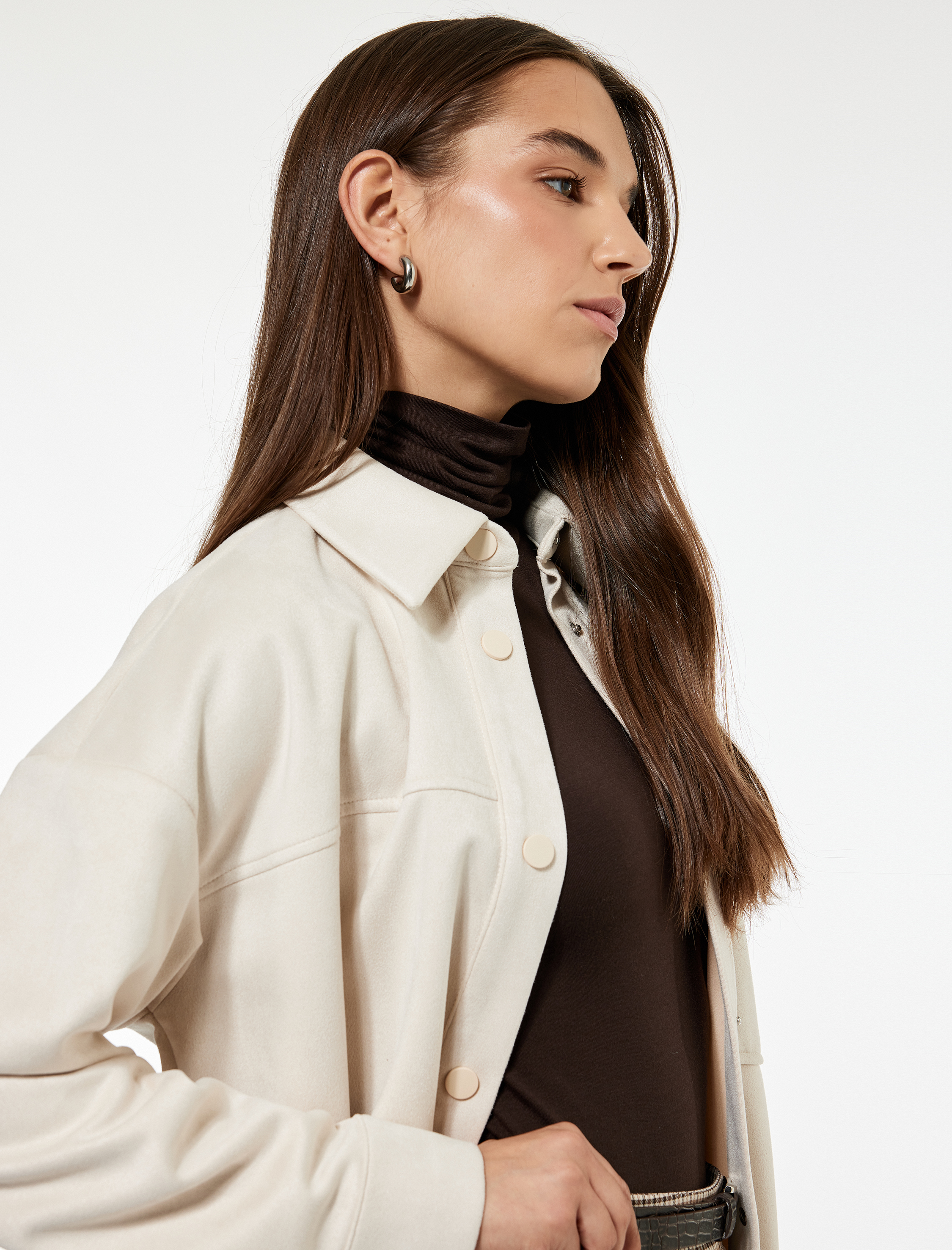   Uzun Kollu Klasik Yaka Çıtçıt Düğmeli Cepli Oversize Süet Görünümlü Ceket