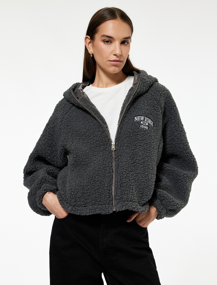  Oversize Kapüşonlu Nakışlı Fermuarlı Peluş Ceket