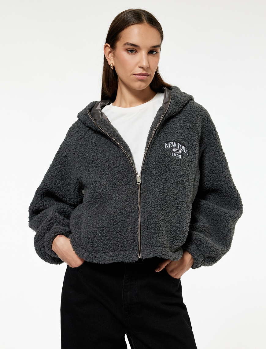  Oversize Kapüşonlu Nakışlı Fermuarlı Peluş Ceket